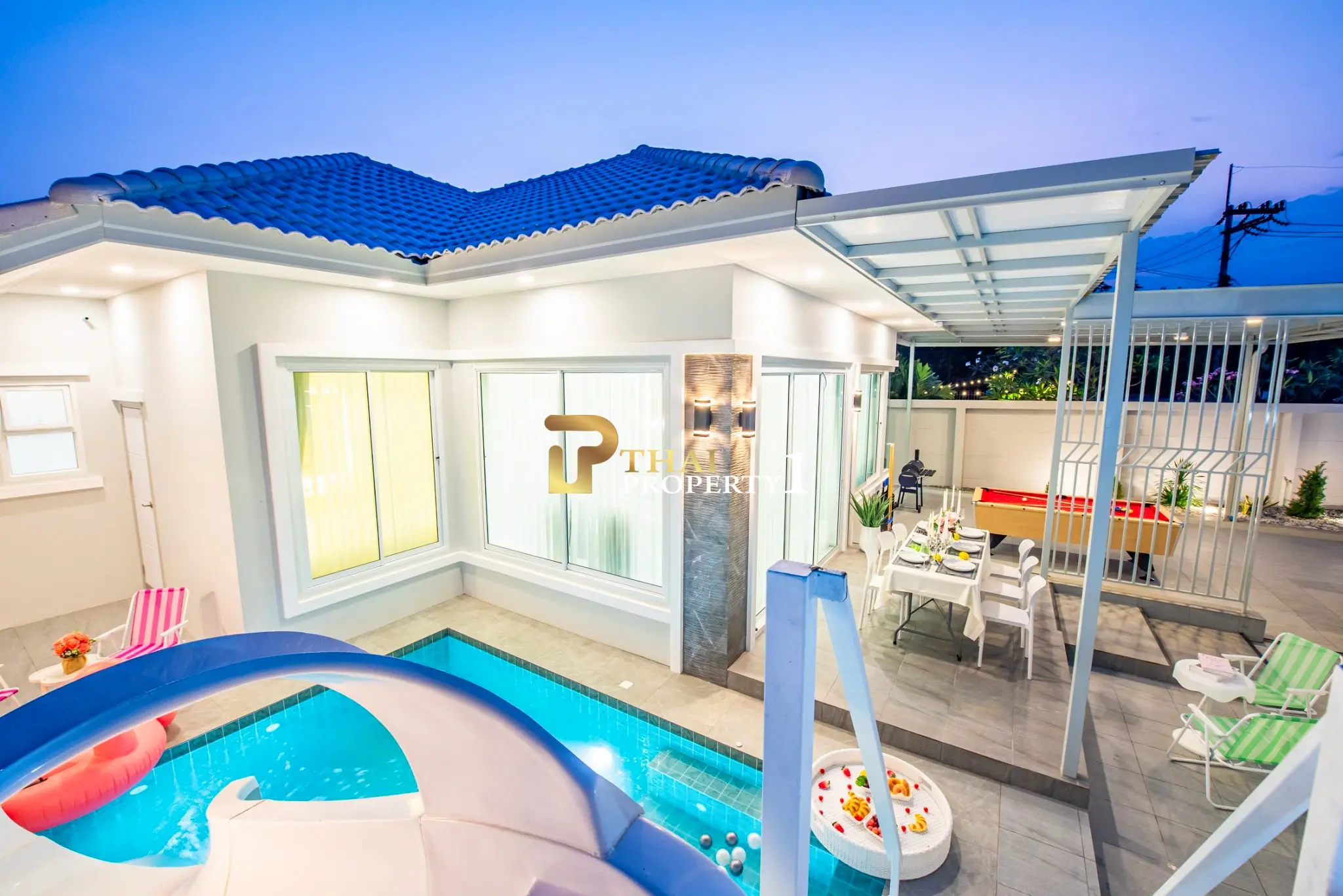 Lys og romslig 3-roms, 3-bad enetasjes villa i Huai Yai, Pattaya