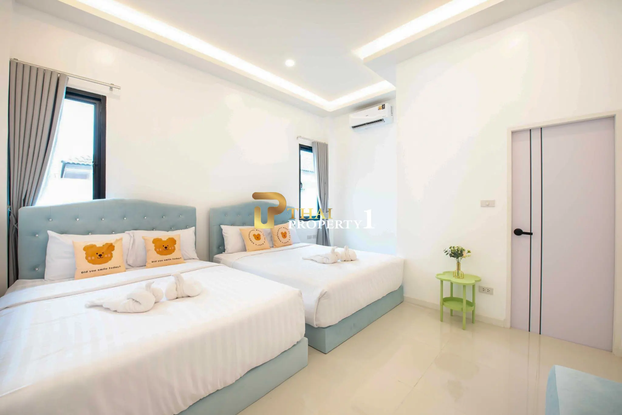 5-Bedroom Pool Villa for investment in Huai Yai for Sale