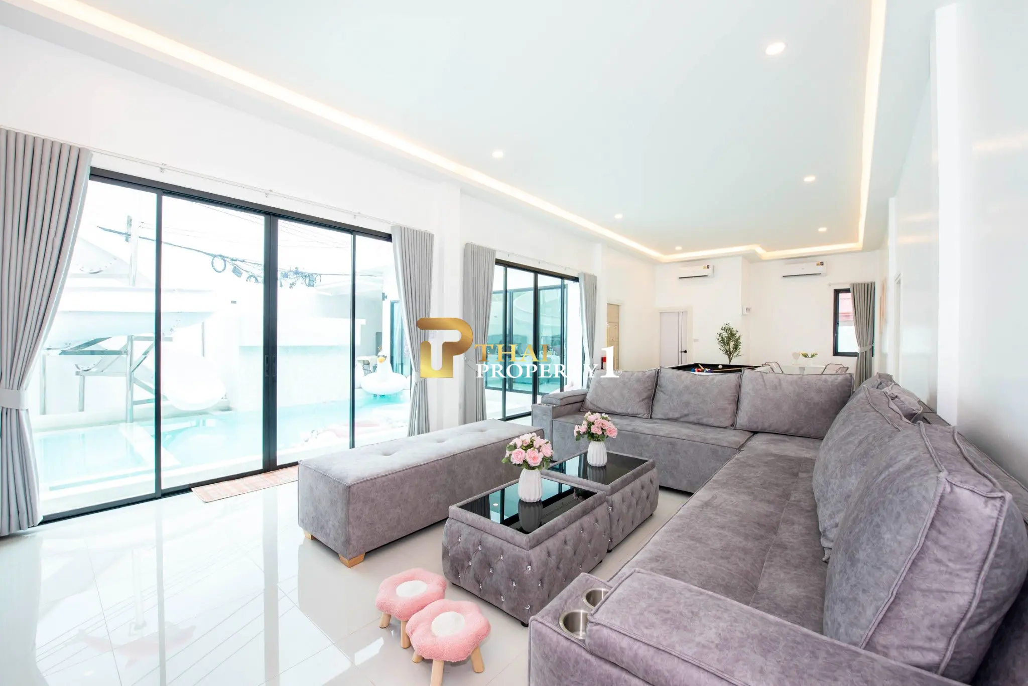 5-Bedroom Pool Villa for investment in Huai Yai for Sale