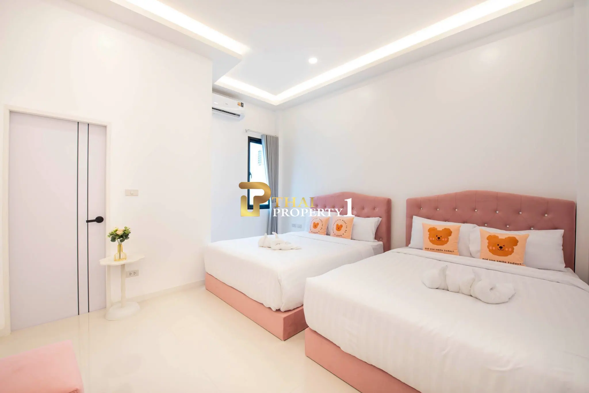 5-Bedroom Pool Villa for investment in Huai Yai for Sale