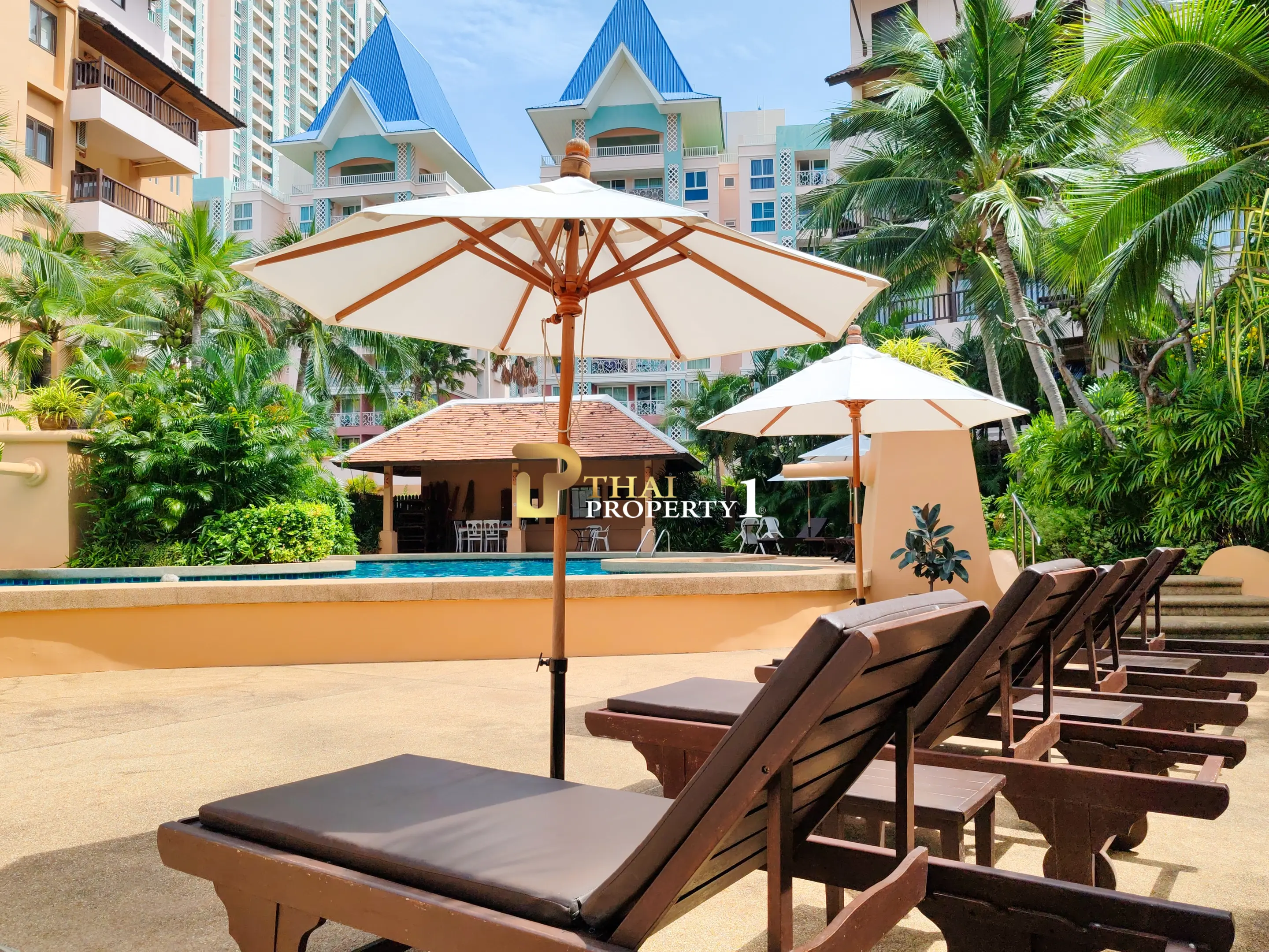  Investment Property 2 Bedroom Condo for Sale in Jomtien Good Location Chateau Dale Thabali
