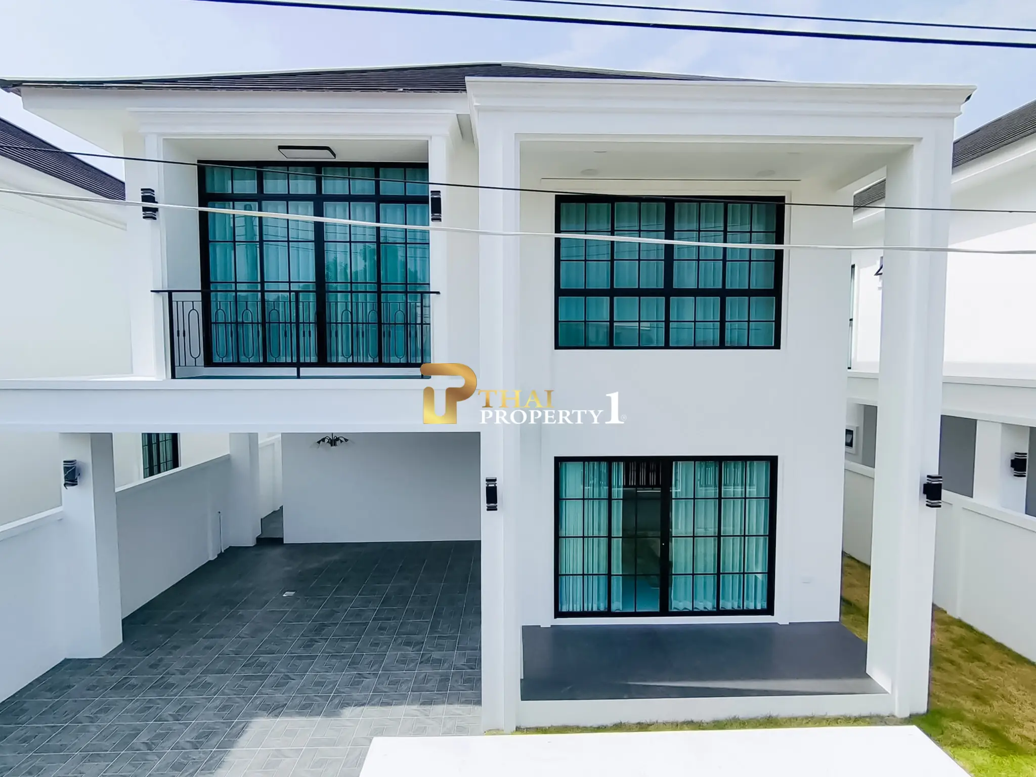 Newly Built 2-Story House Near Beach for Sale in Na Jomtien at TW Garden Hill