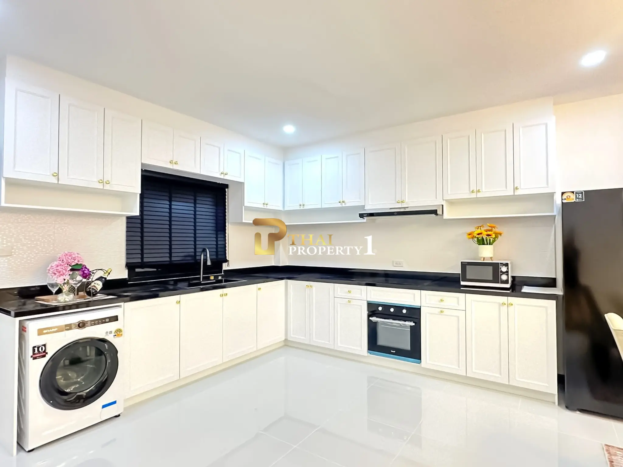 Newly Built 2-Story House Near Beach for Sale in Na Jomtien at TW Garden Hill