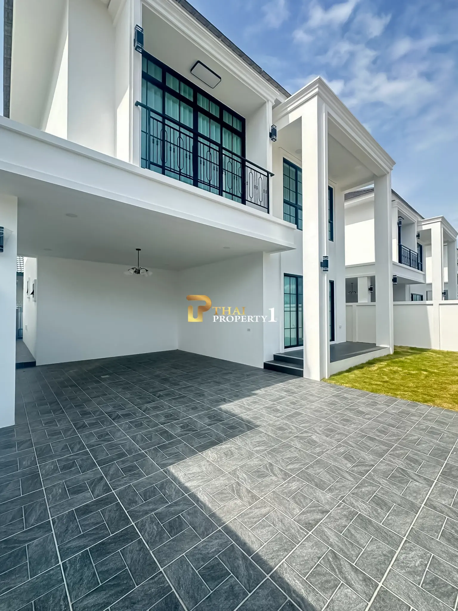 Newly Built 2-Story House Near Beach for Sale in Na Jomtien at TW Garden Hill