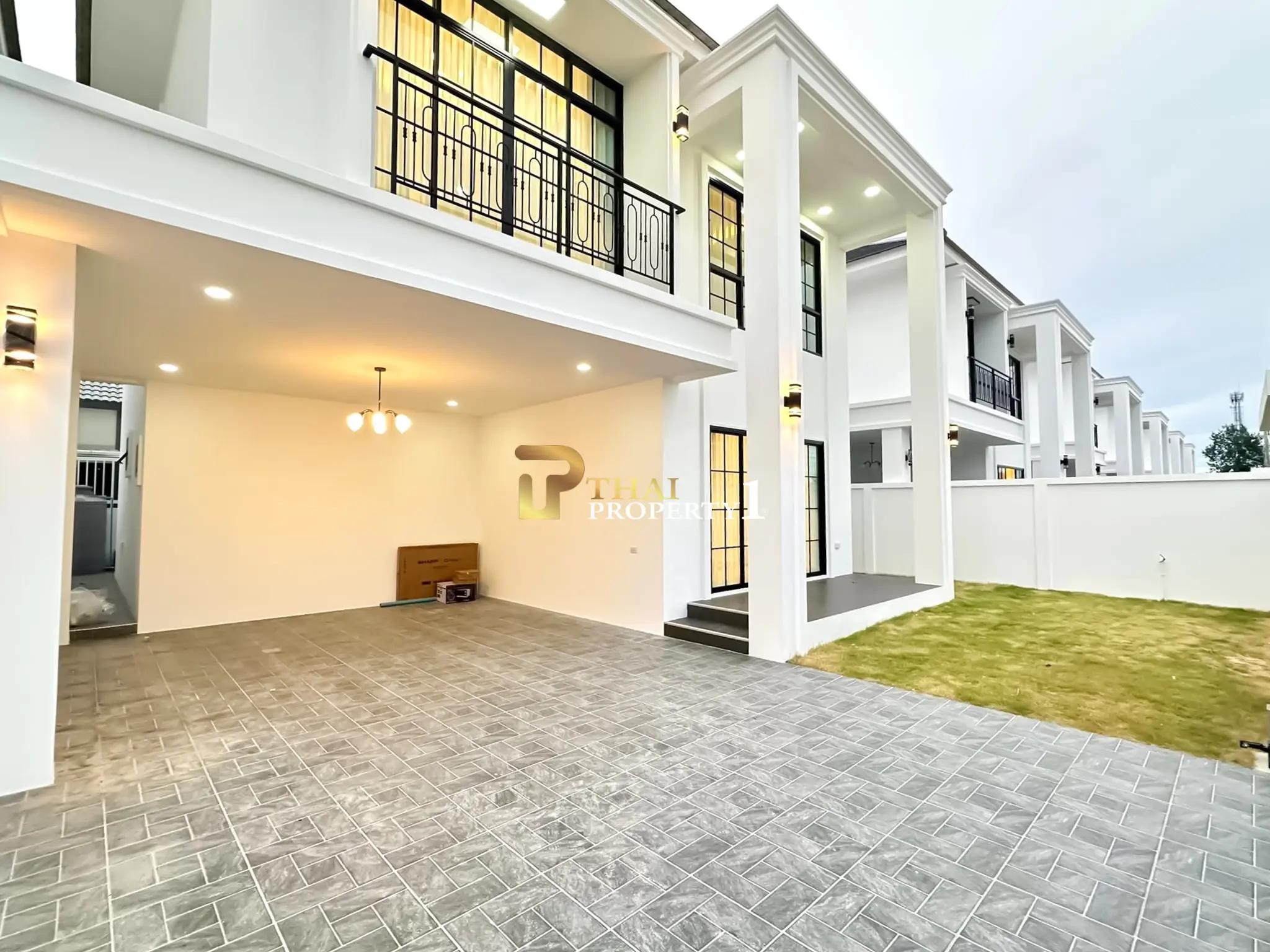 Newly Built 2-Story House Near Beach for Sale in Na Jomtien at TW Garden Hill