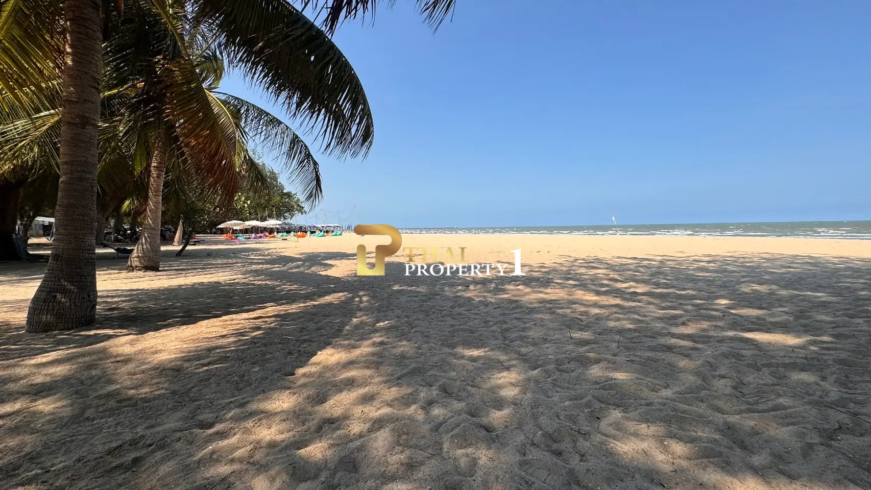 ชายหาดชะอำ - ทาวเฮ้าส์ 3 ห้องนอนพร้อมเทอเรซขนาดใหญ่