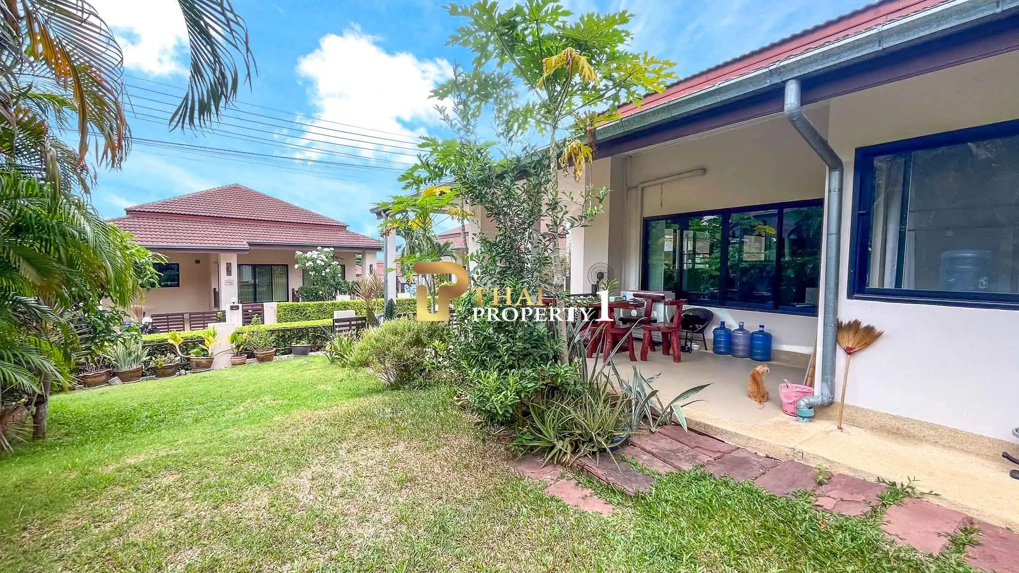 Koselig sentral familiebolig rett overfor fellesbassenget – Horizon Hua Hin, Soi 88