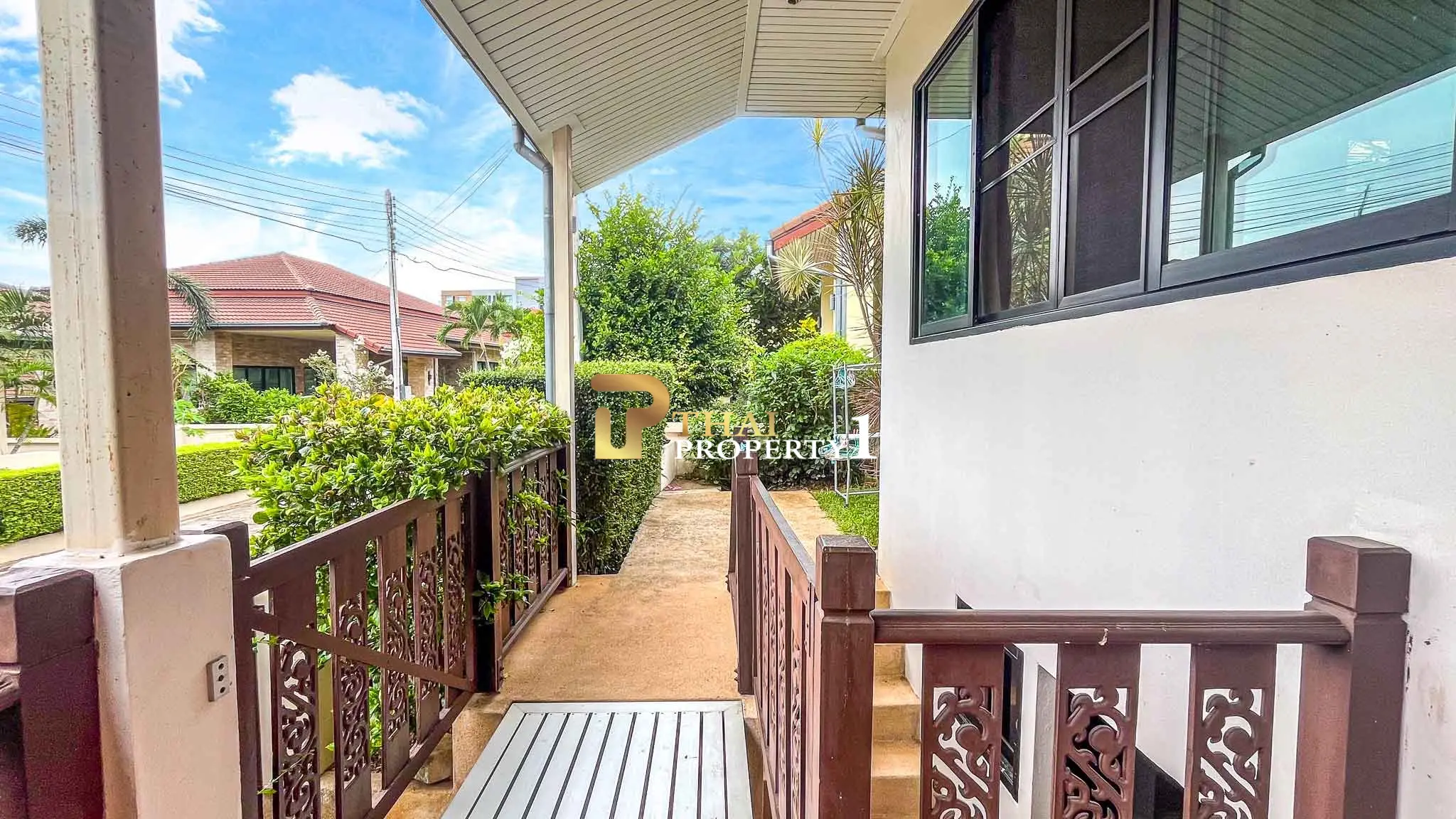 Koselig sentral familiebolig rett overfor fellesbassenget – Horizon Hua Hin, Soi 88