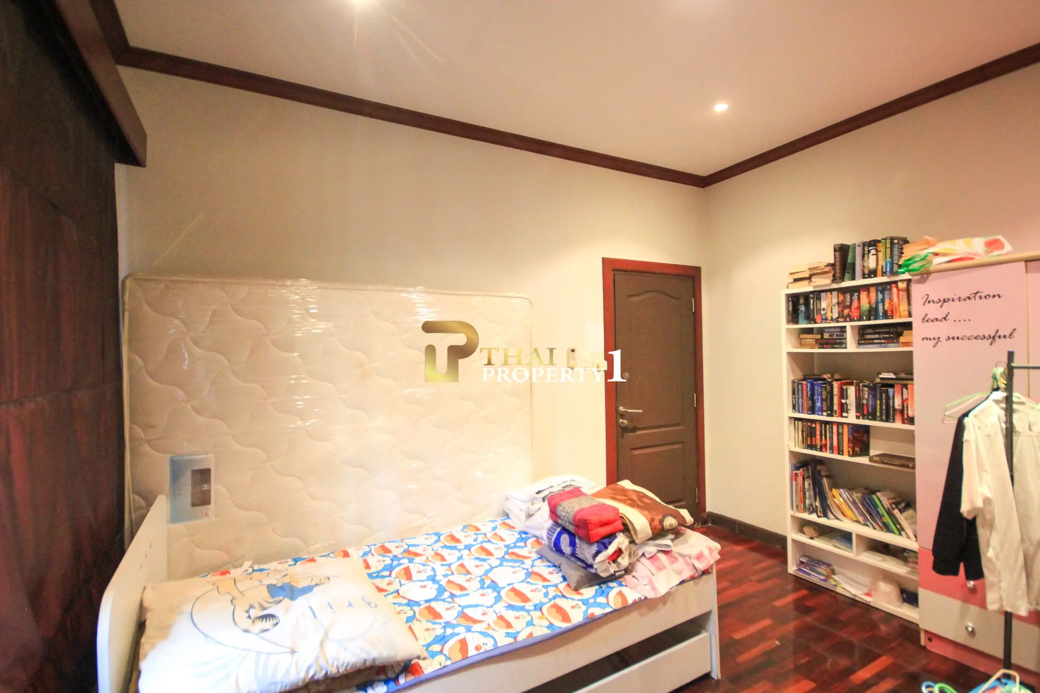 Koselig sentral familiebolig rett overfor fellesbassenget – Horizon Hua Hin, Soi 88