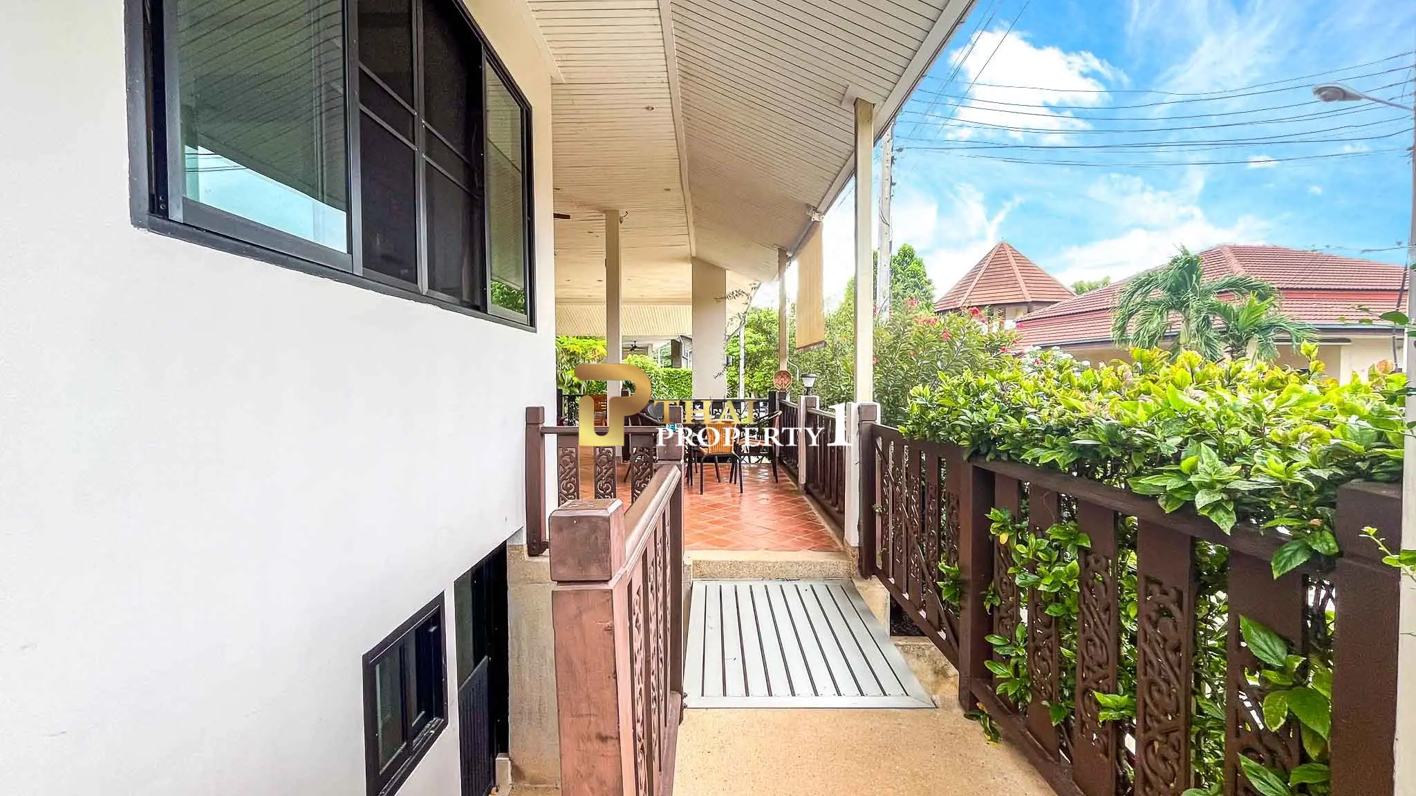 Koselig sentral familiebolig rett overfor fellesbassenget – Horizon Hua Hin, Soi 88