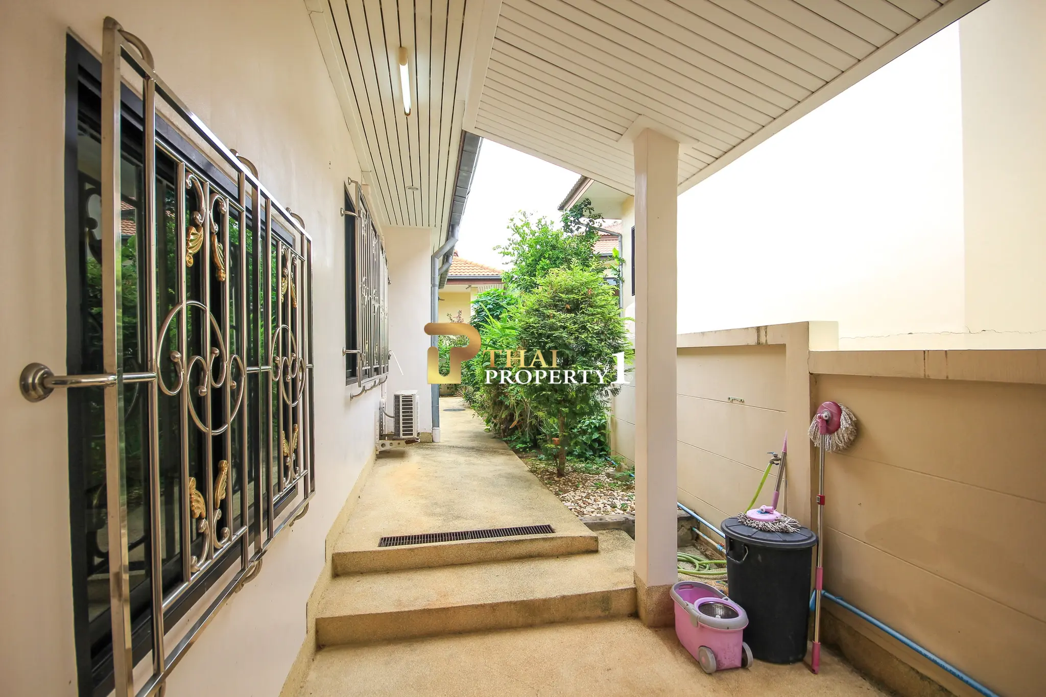 Koselig sentral familiebolig rett overfor fellesbassenget – Horizon Hua Hin, Soi 88