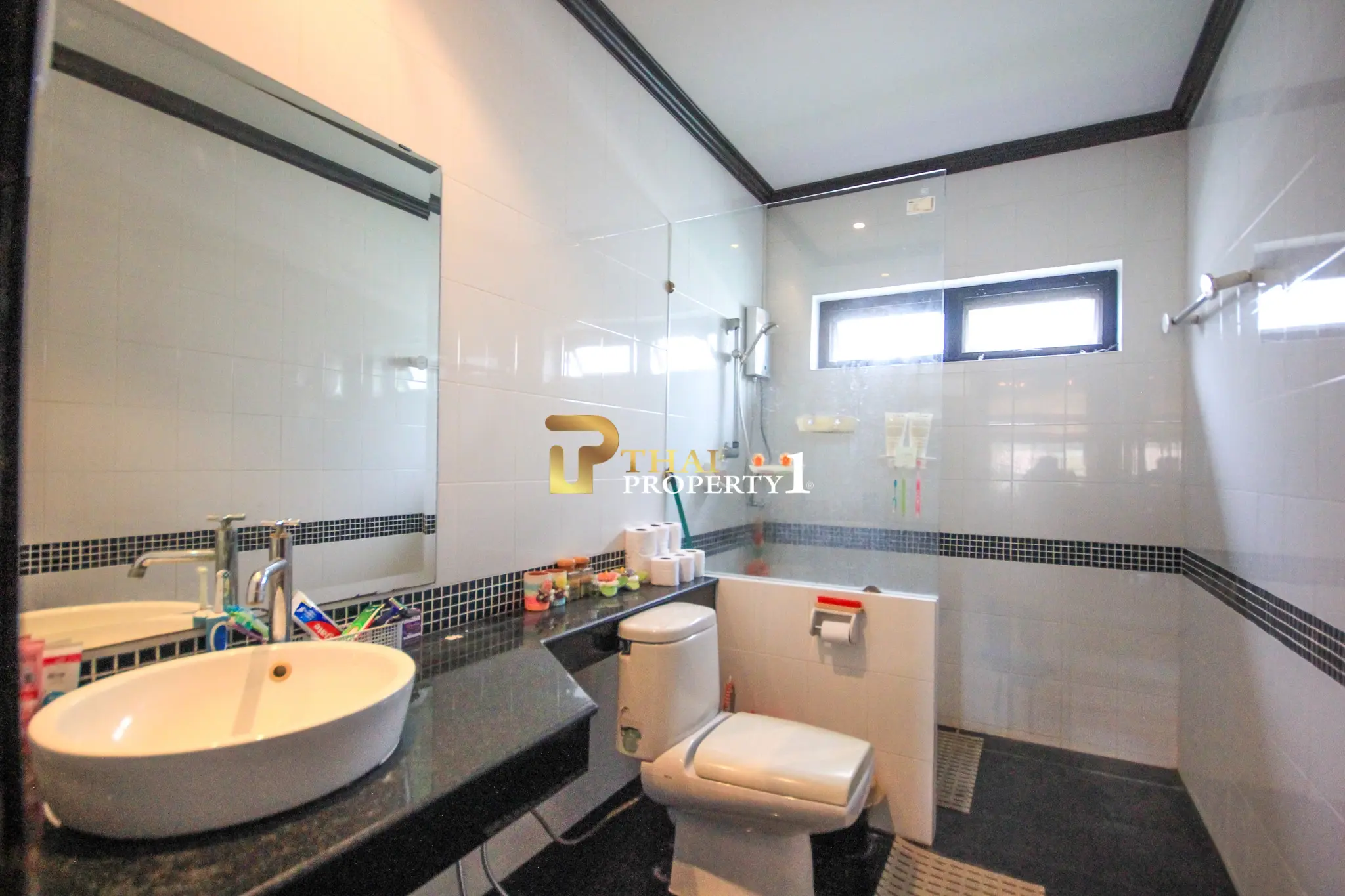Koselig sentral familiebolig rett overfor fellesbassenget – Horizon Hua Hin, Soi 88