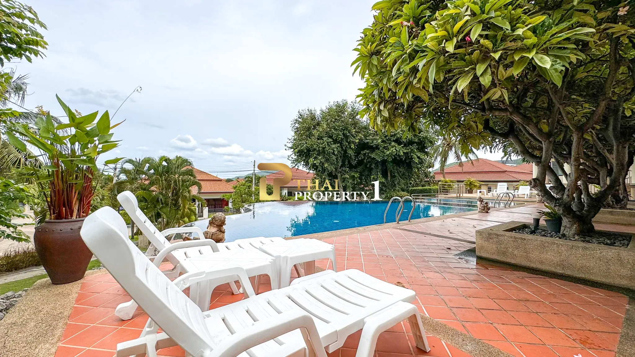 Cozy Central Family Home Directly Opposite the Communal Pool – Horizon Hua Hin, Soi 88
