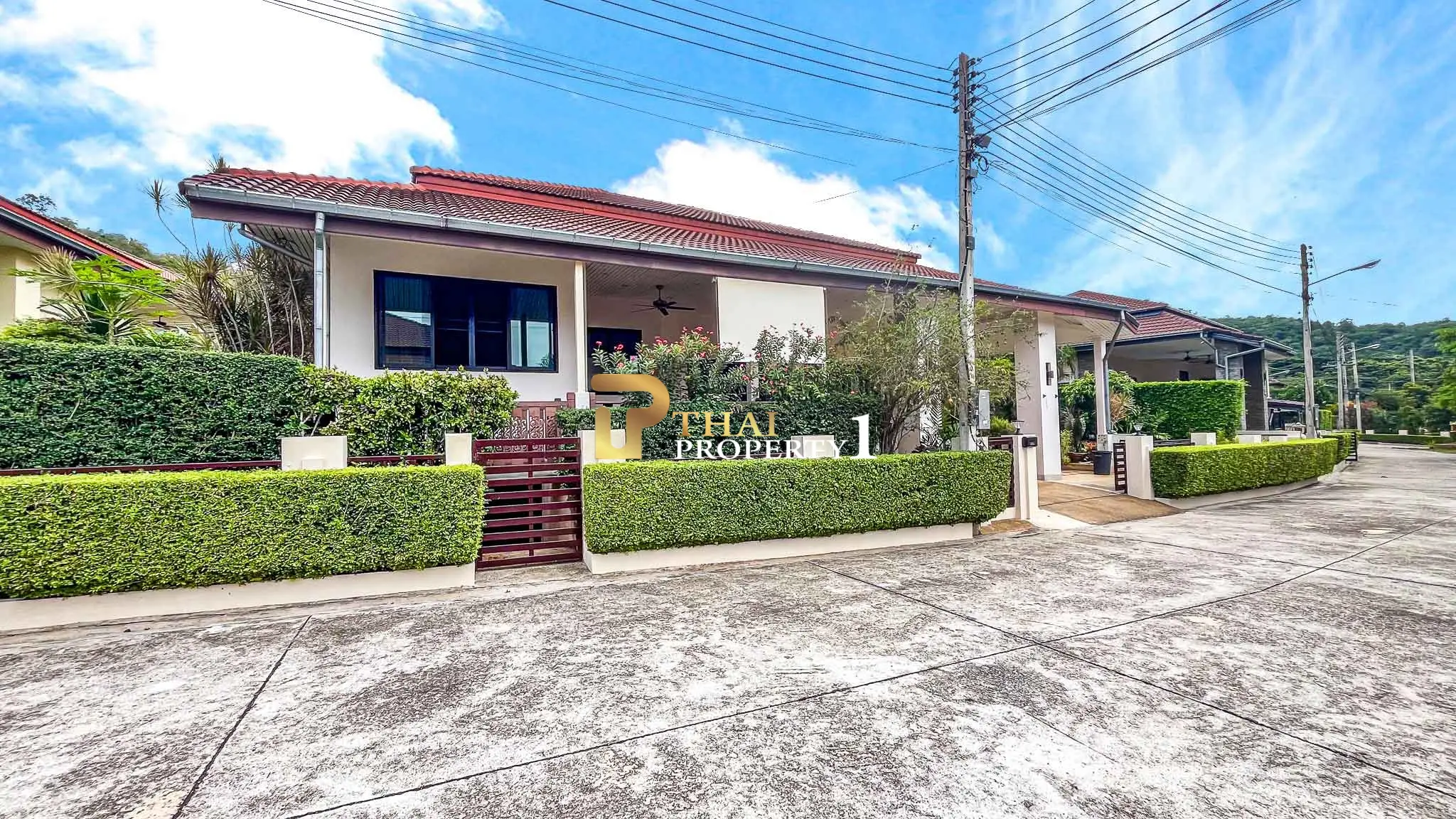 Koselig sentral familiebolig rett overfor fellesbassenget – Horizon Hua Hin, Soi 88