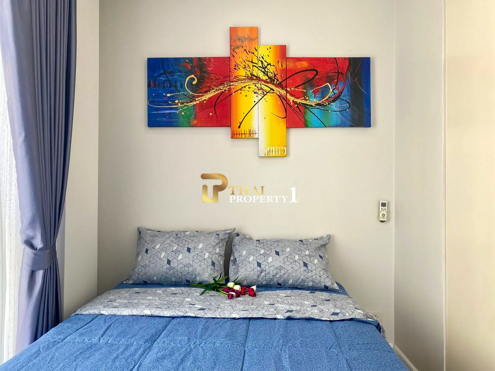 Fully Furnished 2-Bedroom Condo for Sale at Diamond Suite Pattaya Thappraya
