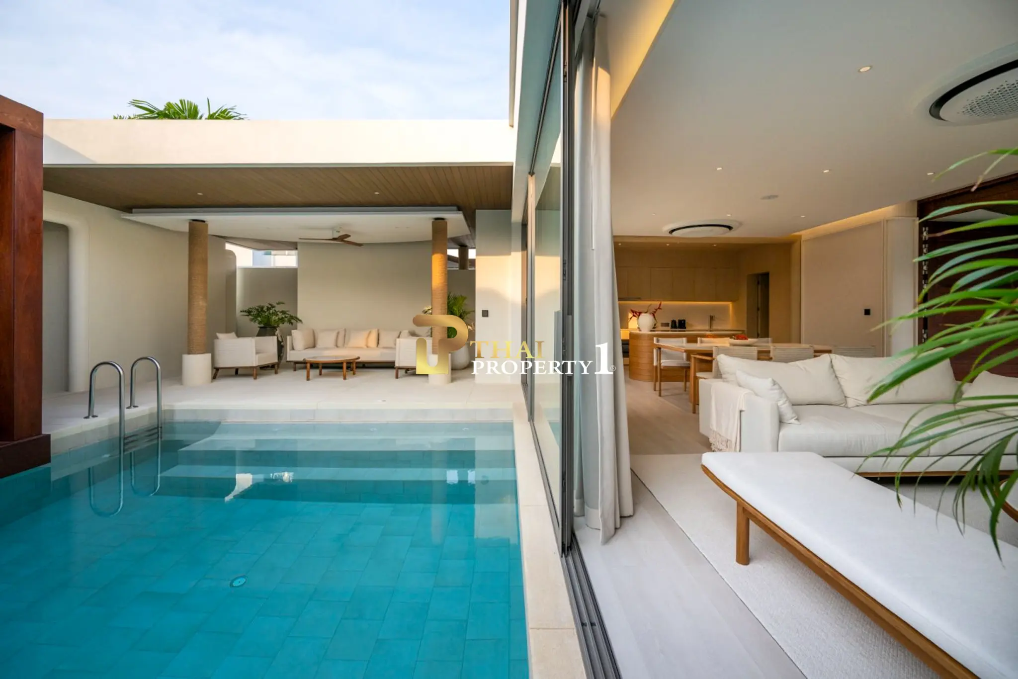 Investment Luxury Pool Villa in Na jomtien Pattaya at Mövenpick 5-Star Beach Access