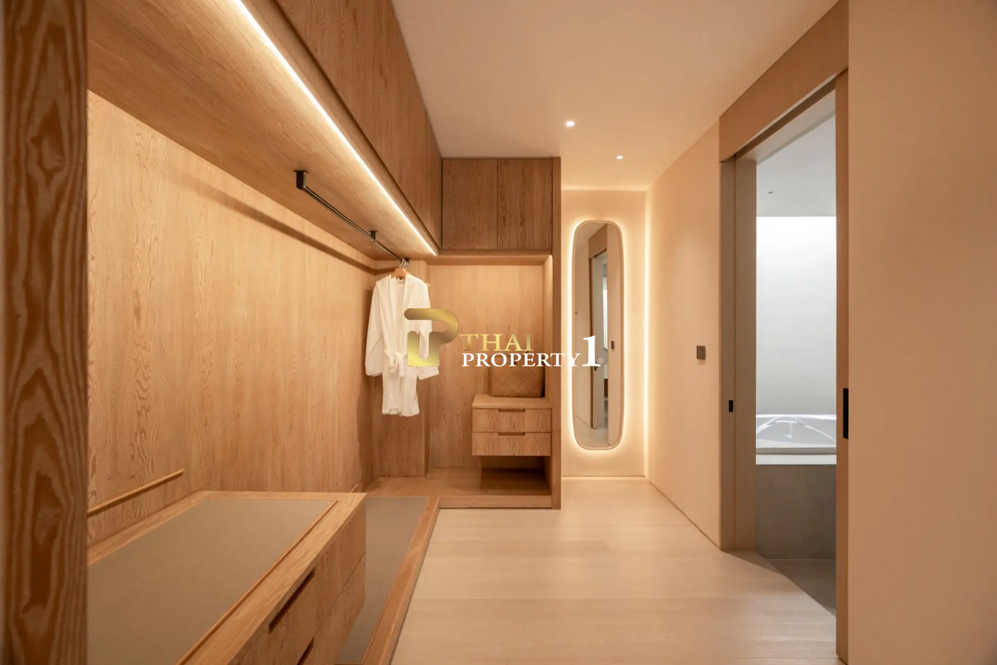 Investment Luxury Pool Villa in Na jomtien Pattaya at Mövenpick 5-Star Beach Access