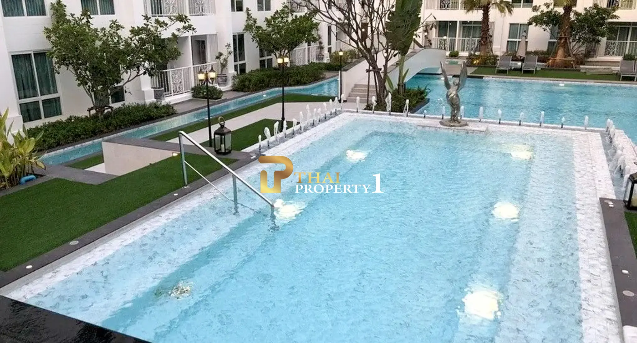 Modern 1-Bedroom Pool View Condo for Sale in Jomtien - The Orient Resort & Spa