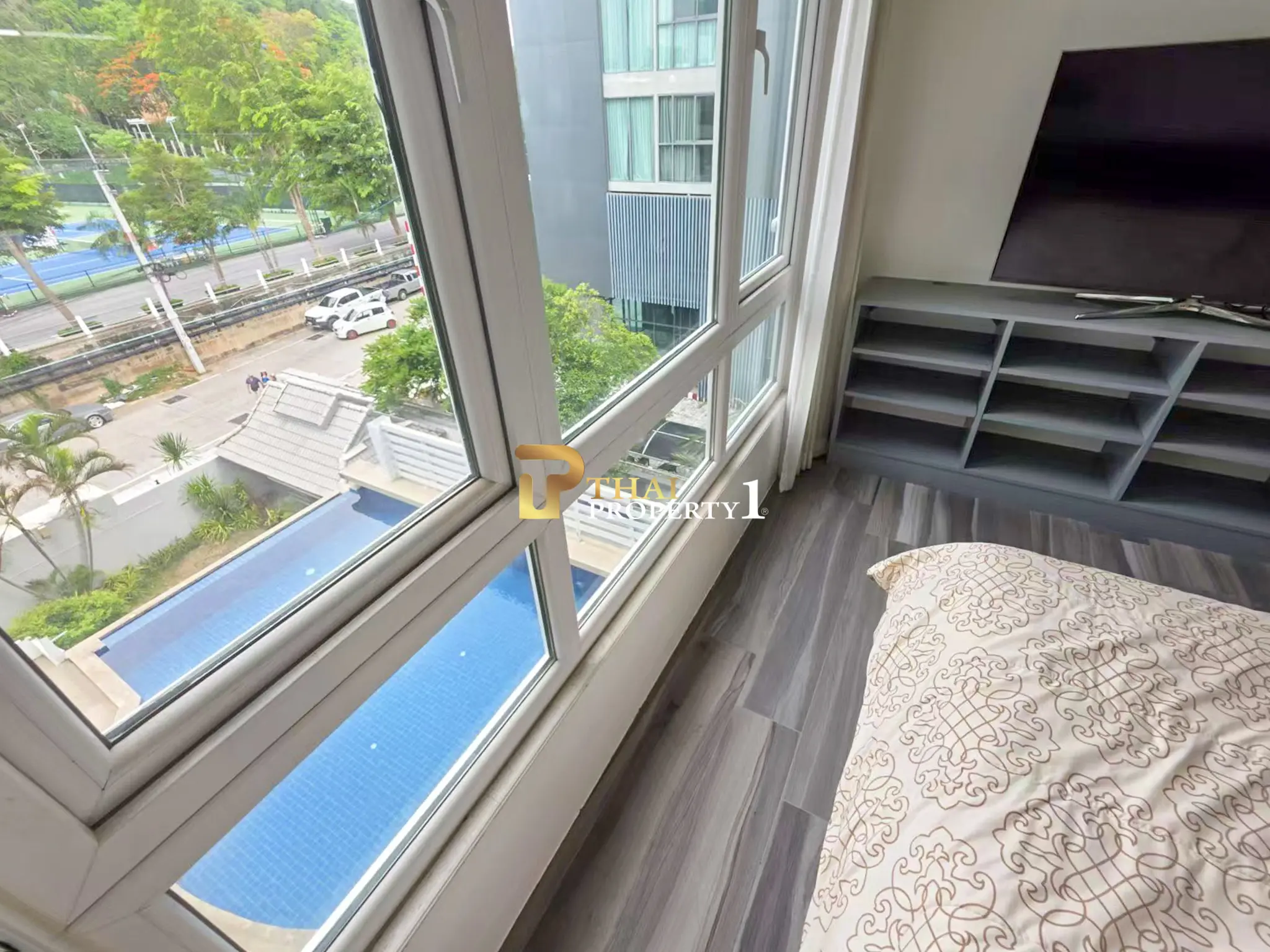 Spacious 2-Bedroom Condo with Large Balcony and Pool View for Sale in Pratumnak – The Lofts 