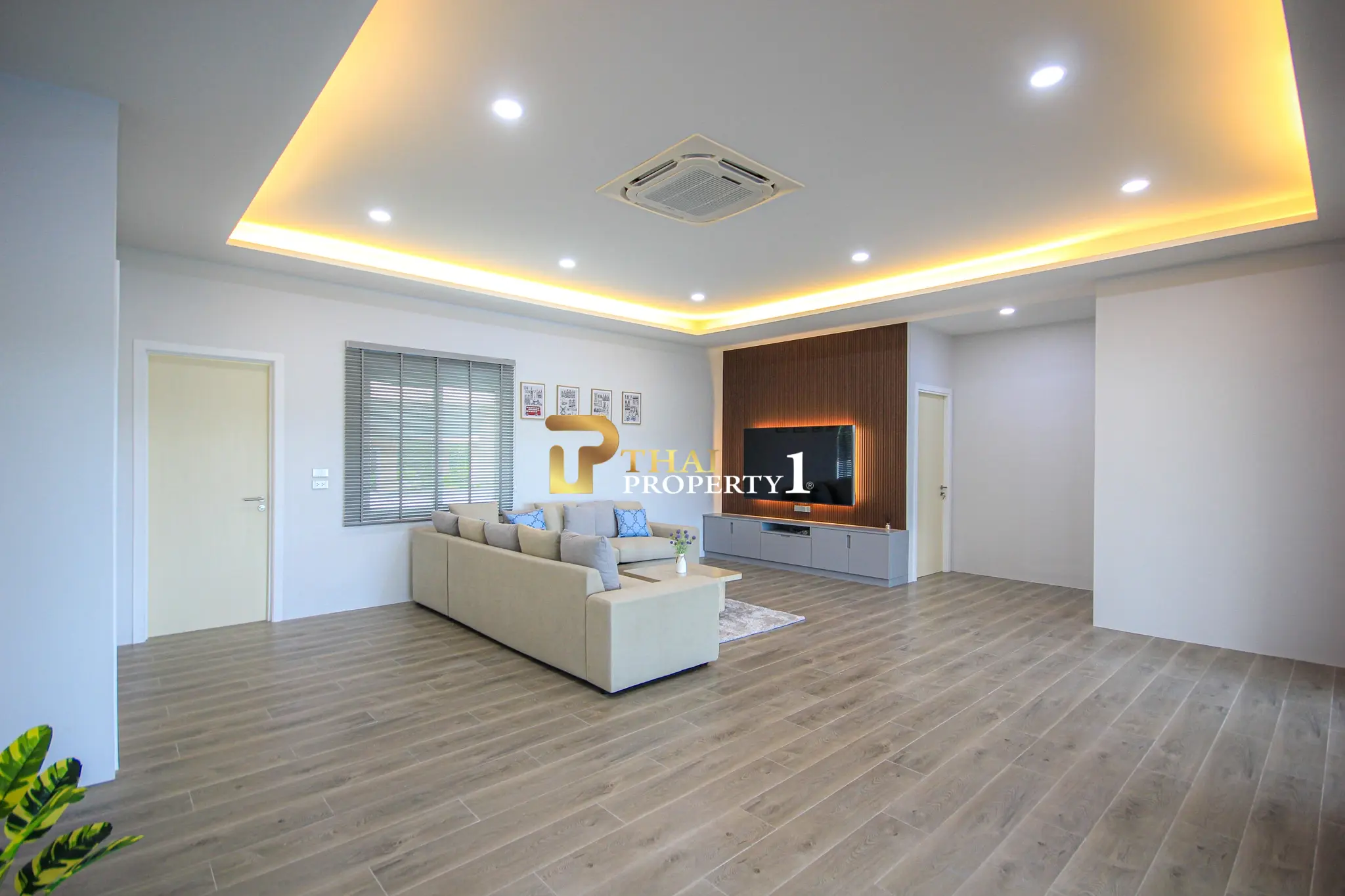 Fullt møblert 3- soveroms villa med basseng i Dusita Lakeside Village, Hua Hin – Eierform: Freehold
