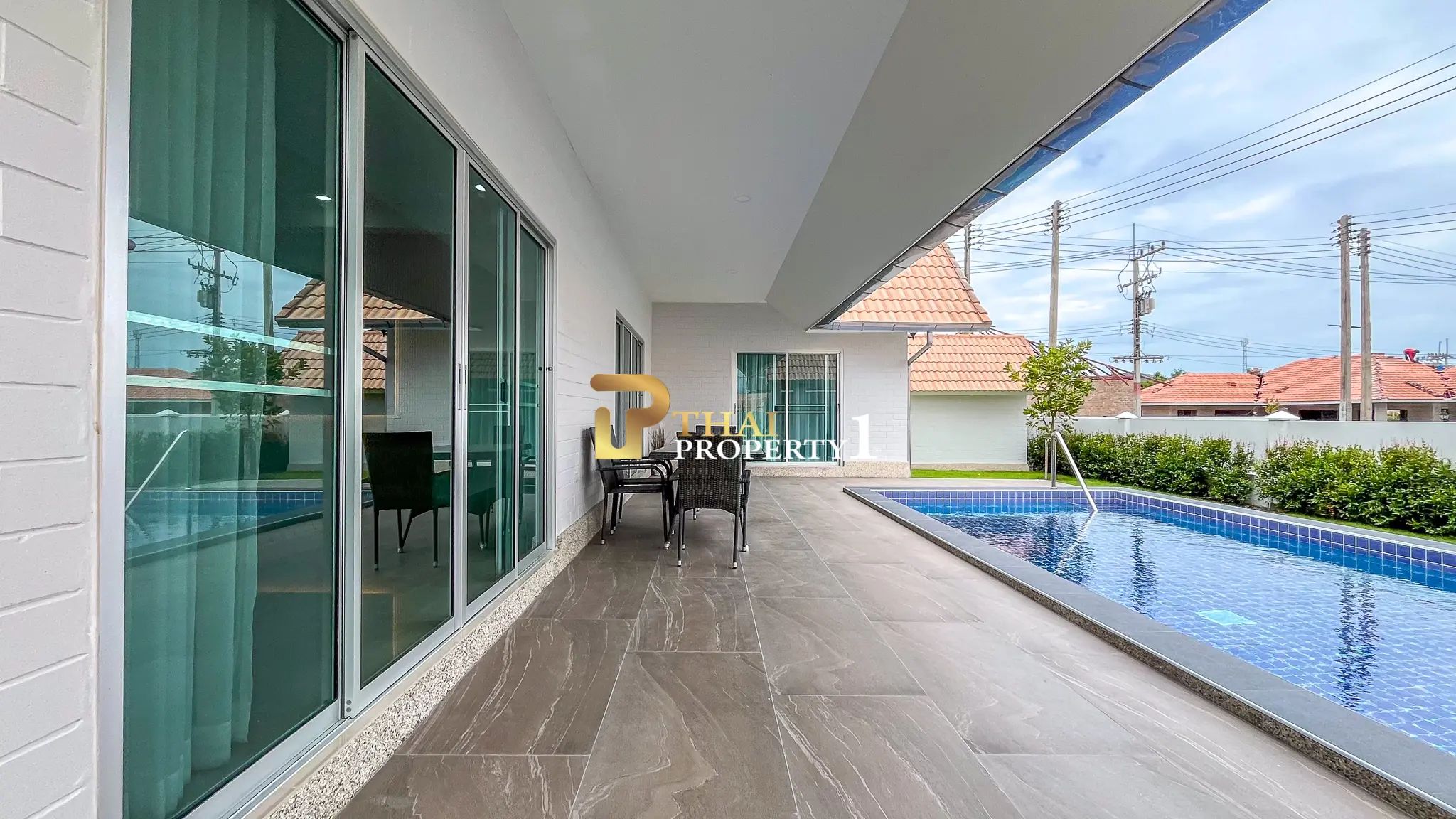 Fullt møblert 3- soveroms villa med basseng i Dusita Lakeside Village, Hua Hin – Eierform: Freehold