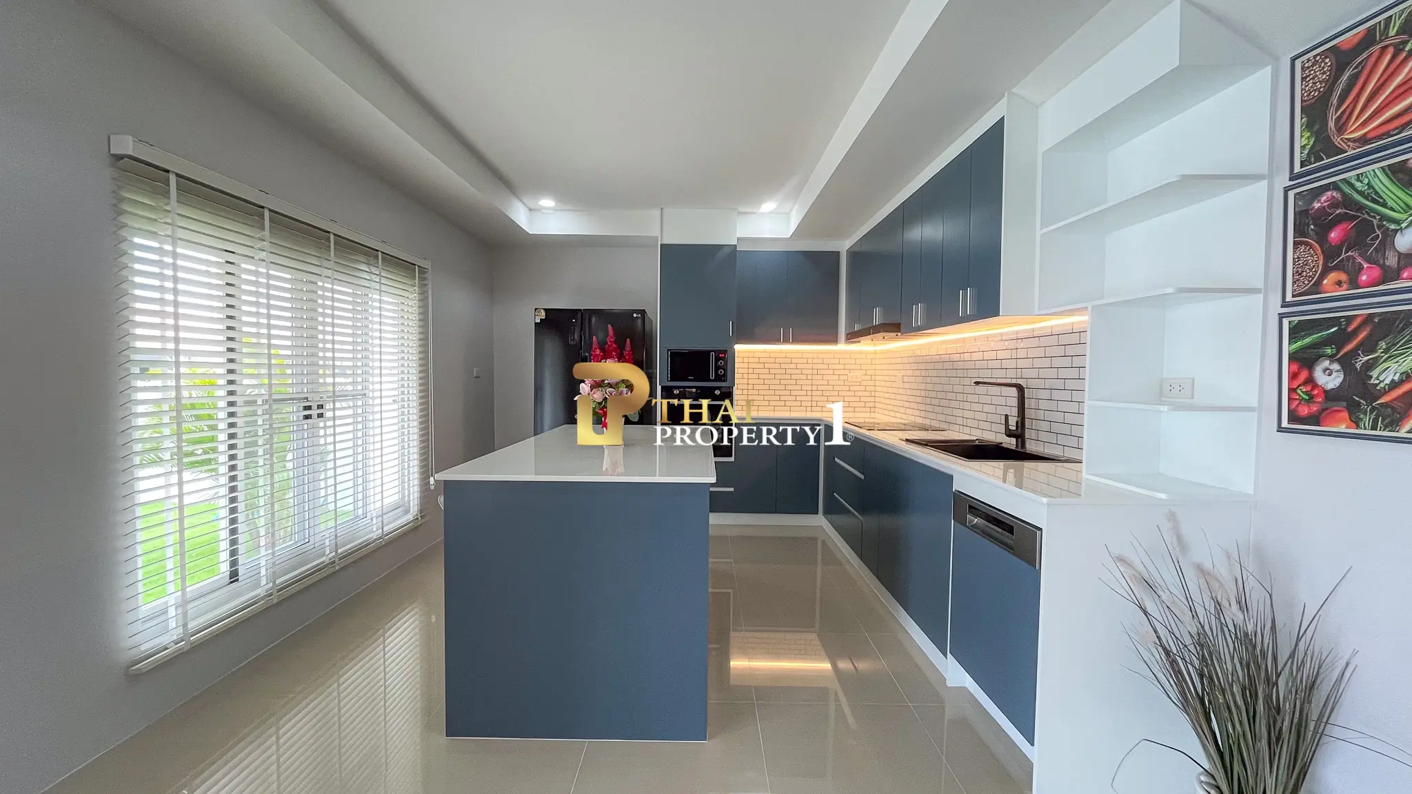 Fullt møblert 3- soveroms villa med basseng i Dusita Lakeside Village, Hua Hin – Eierform: Freehold