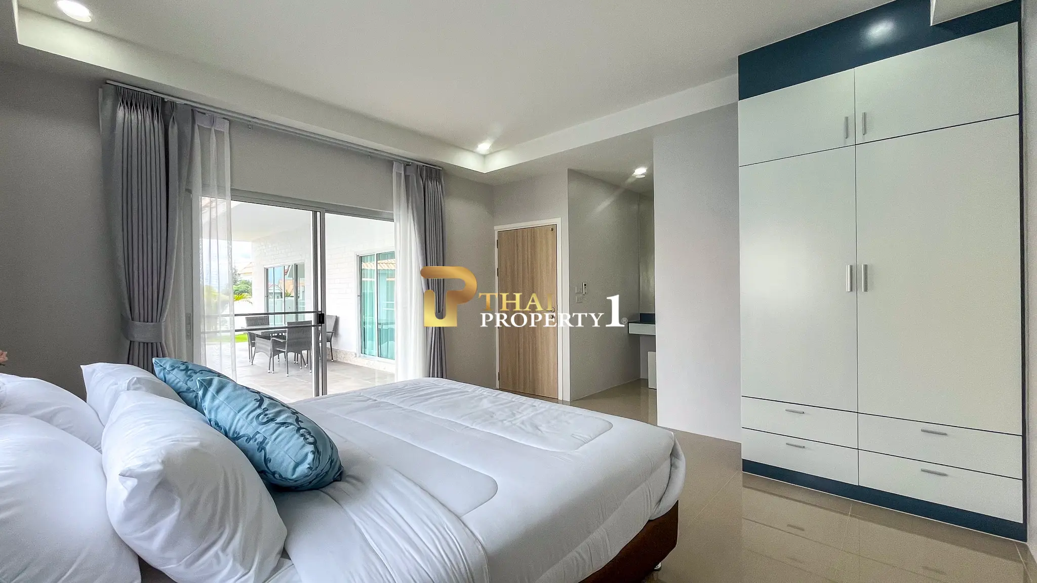 Fullt møblert 3- soveroms villa med basseng i Dusita Lakeside Village, Hua Hin – Eierform: Freehold