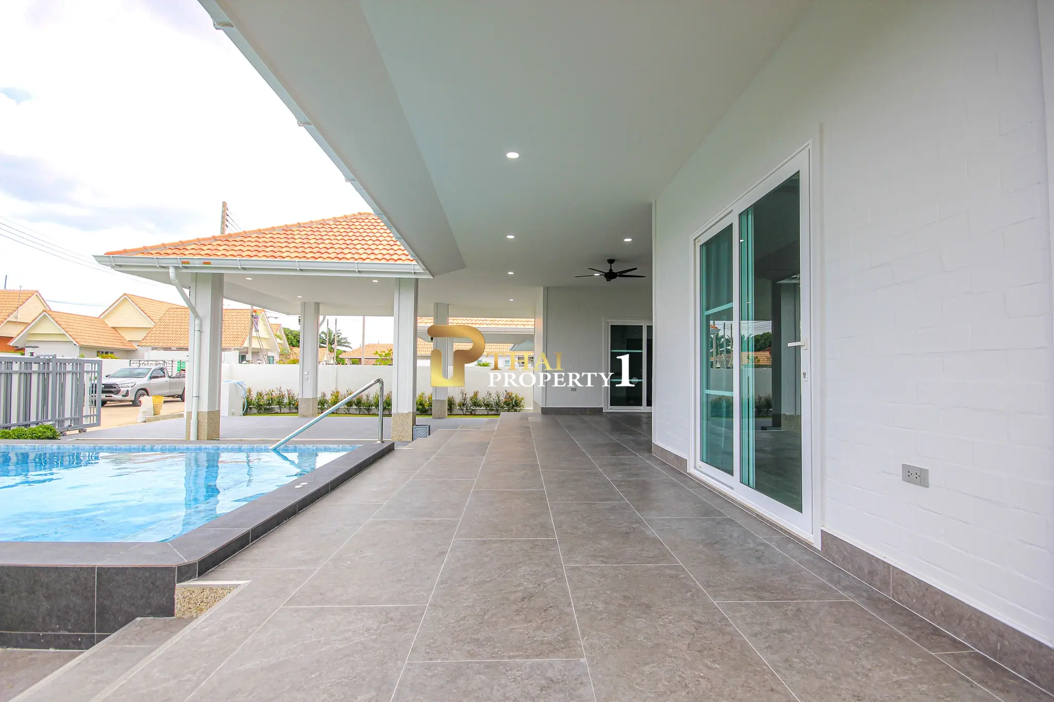 Fullt møblert 3- soveroms villa med basseng i Dusita Lakeside Village, Hua Hin – Eierform: Freehold