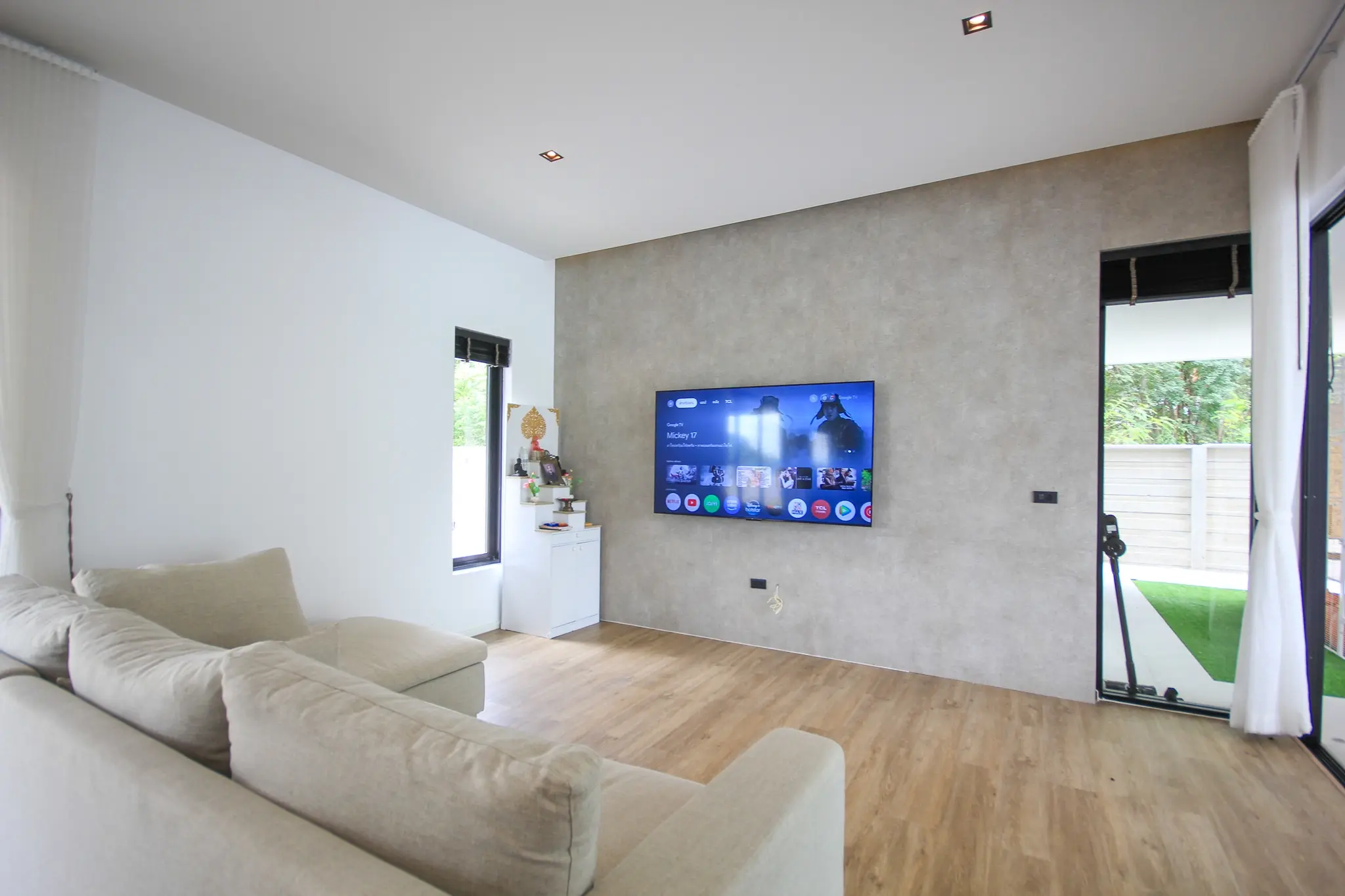 Moderne 4-soveroms villa med basseng til salgs nær Black Mountain Golfbane Hua Hin – 1,6 rai tomt