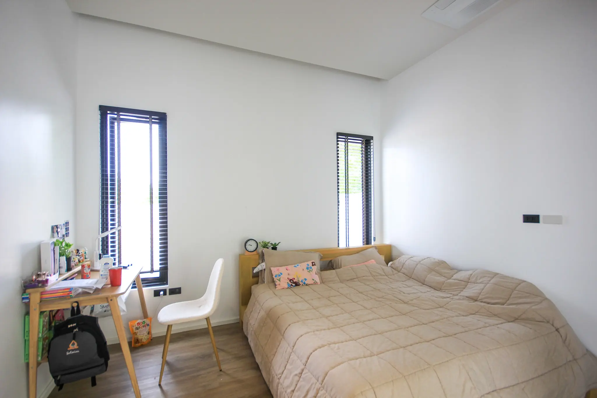 Moderne 4-soveroms villa med basseng til salgs nær Black Mountain Golfbane Hua Hin – 1,6 rai tomt