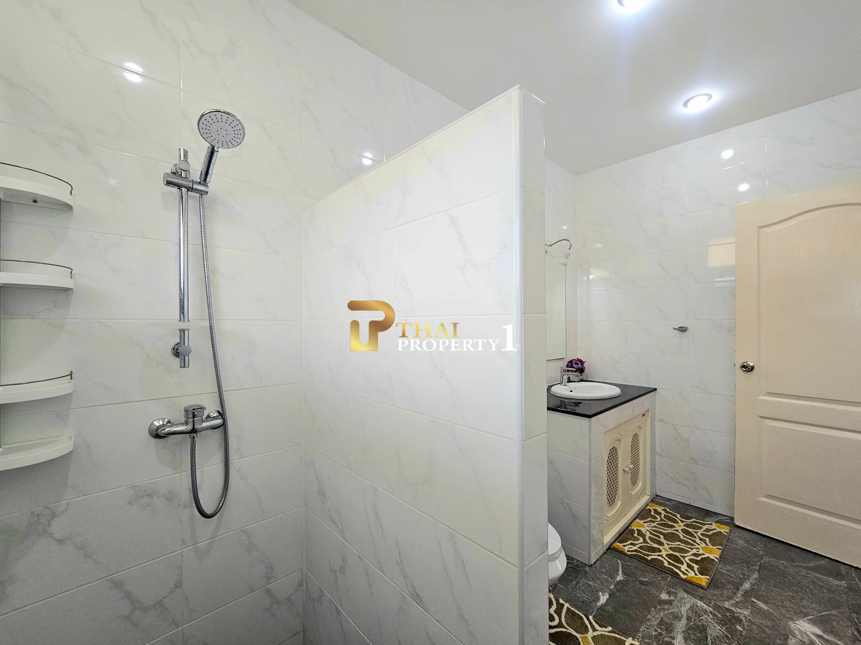  Private Pool Villa for Sale in Hua Hin Soi 70 – Spacious 3 Bedroom Family Home
