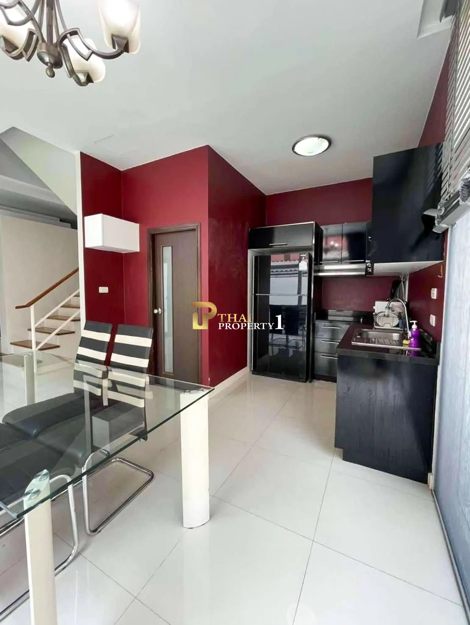 Corner 2-Bedroom Townhouse with Private Pool for Sale in Khao Talo Pattaya