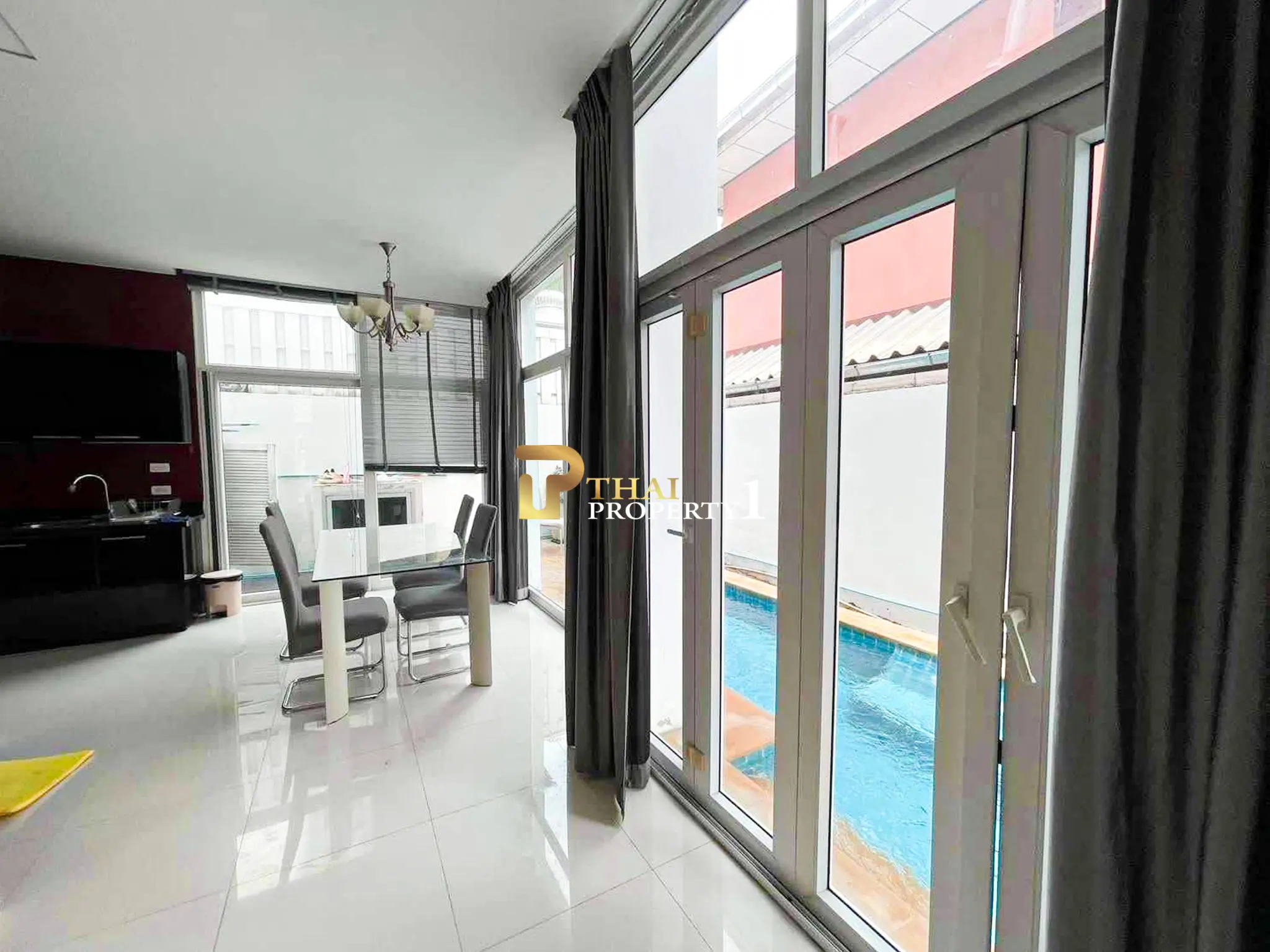 Corner 2-Bedroom Townhouse with Private Pool for Sale in Khao Talo Pattaya