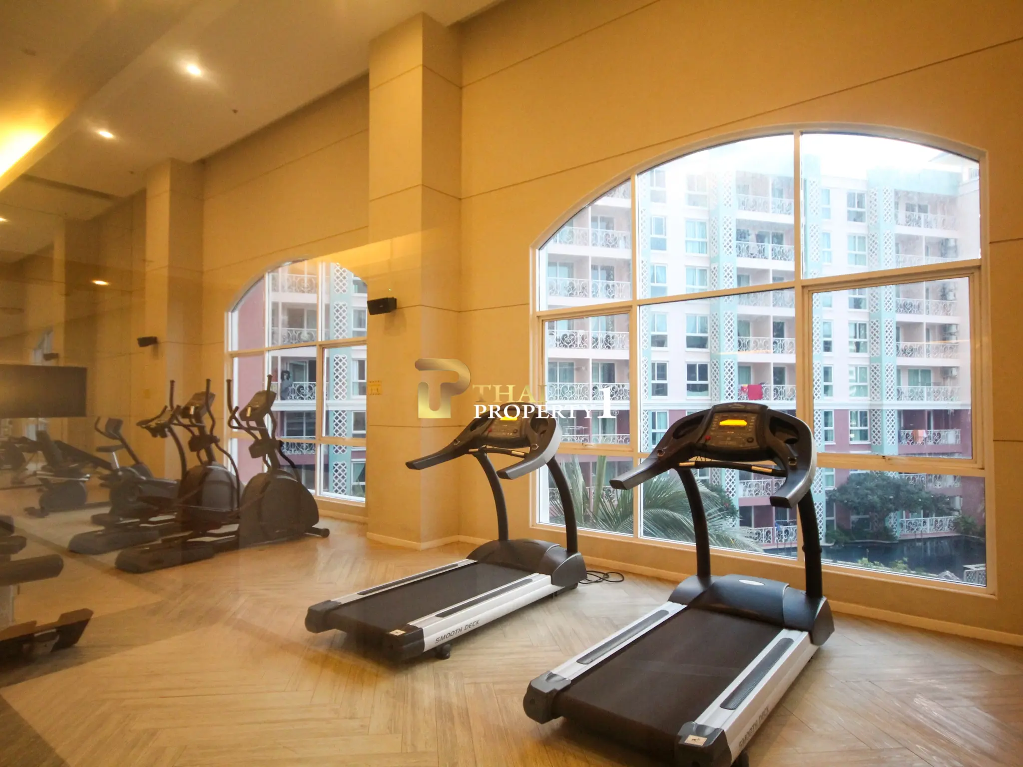 1 Bedroom Pool Access Condo for Sale in Jomtien - Grande Caribbean Condo Resort Pattaya
