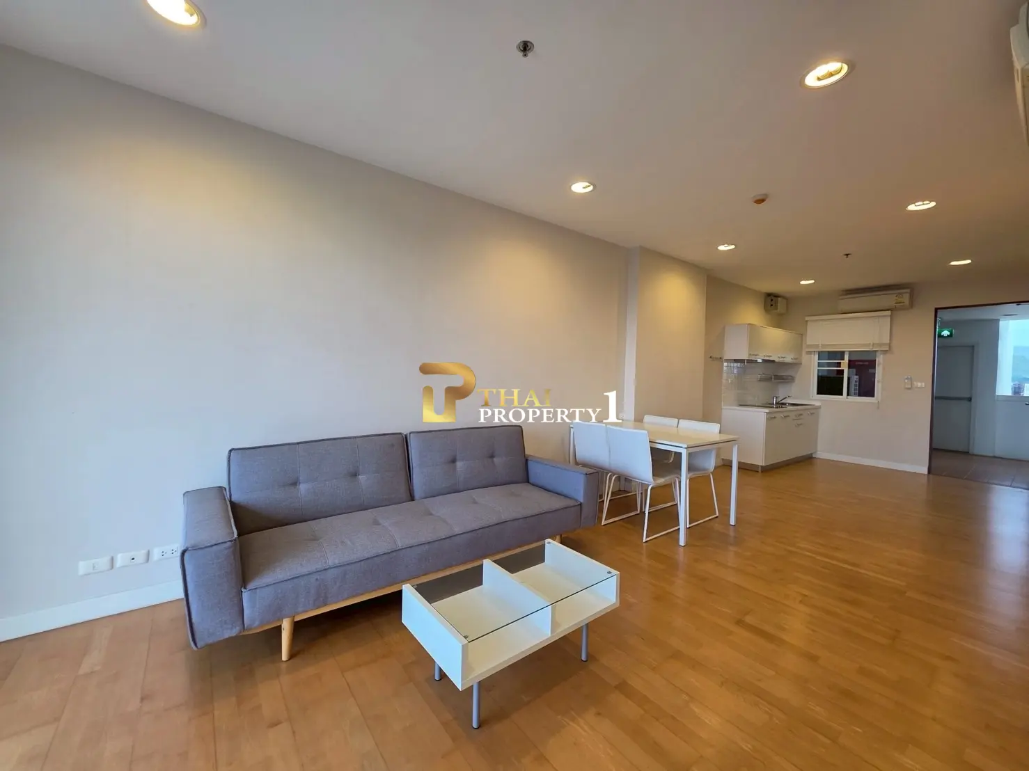 Stylish 2-Bed, 2-Bath condo For Sale - Boathouse Hua Hin 
