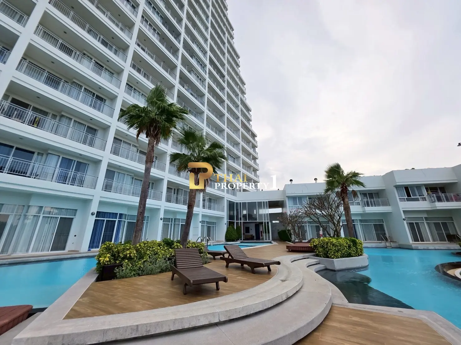 Stylish 2-Bed, 2-Bath condo For Sale - Boathouse Hua Hin 