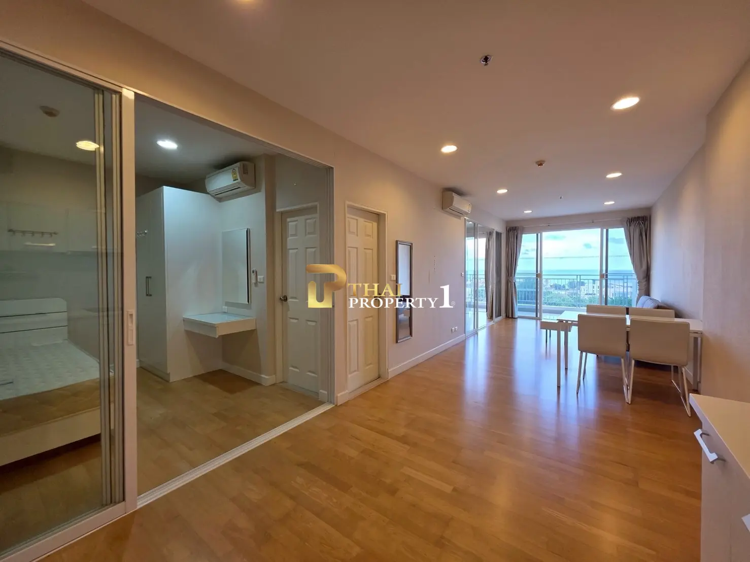 Stylish 2-Bed, 2-Bath condo For Sale - Boathouse Hua Hin 