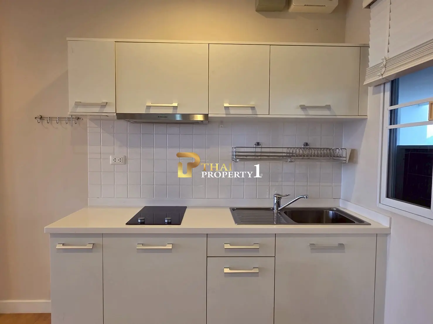 Stylish 2-Bed, 2-Bath condo For Sale - Boathouse Hua Hin 