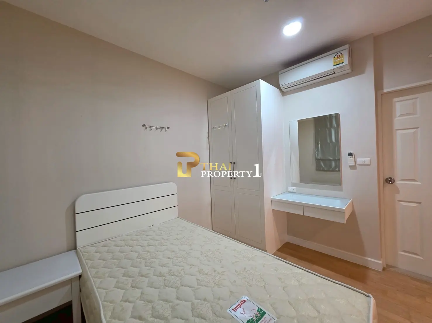 Stylish 2-Bed, 2-Bath condo For Sale - Boathouse Hua Hin 