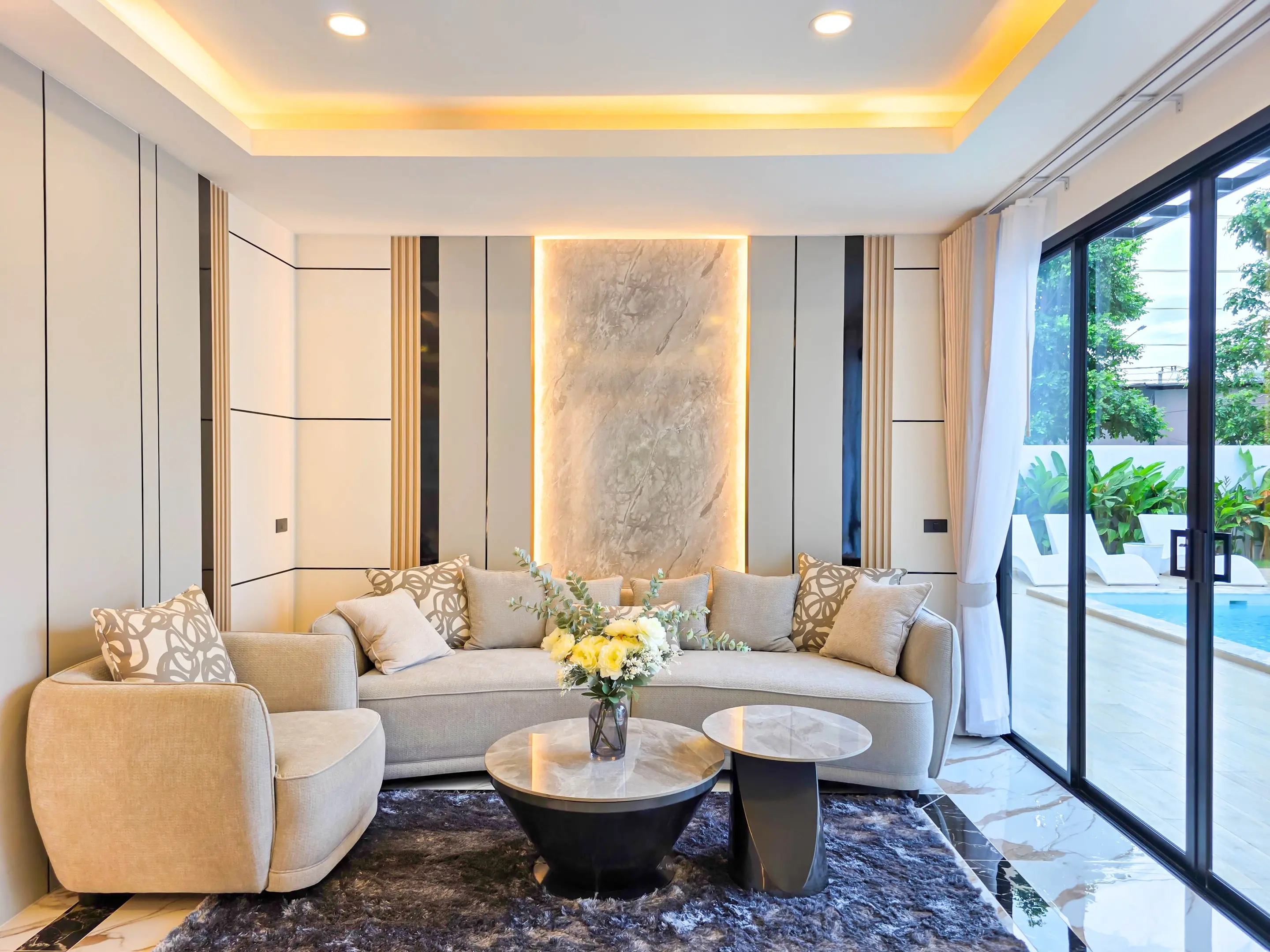 Luxury 5-Bedroom Pool Villa for Sale – Prime Location Thepprasit Road, Fully Renovated, Company Ownership