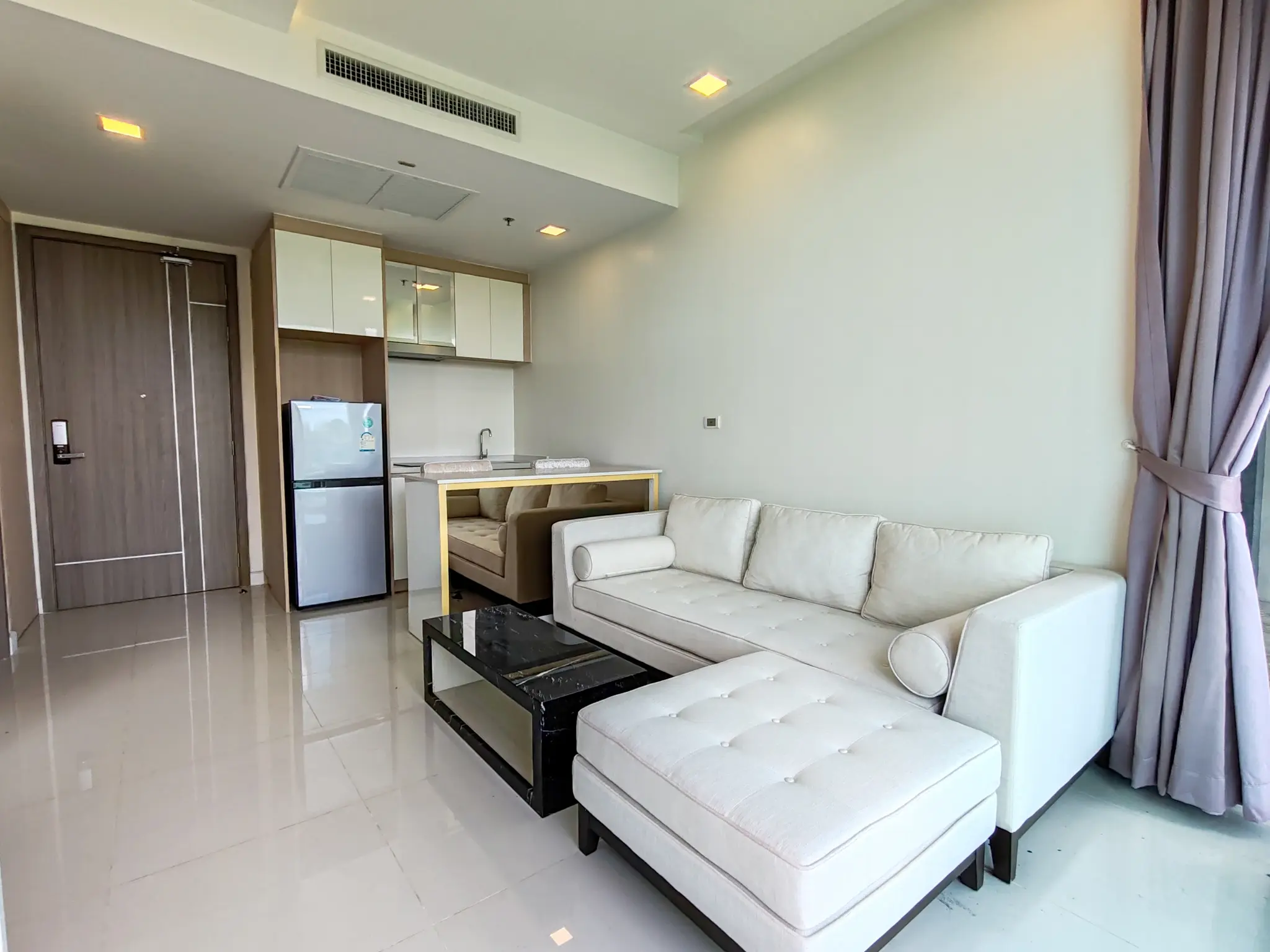 Beachfront 1-Bedroom Condo for Sale at Delmare Bangsaray – Stunning Seaview, Fully Furnished