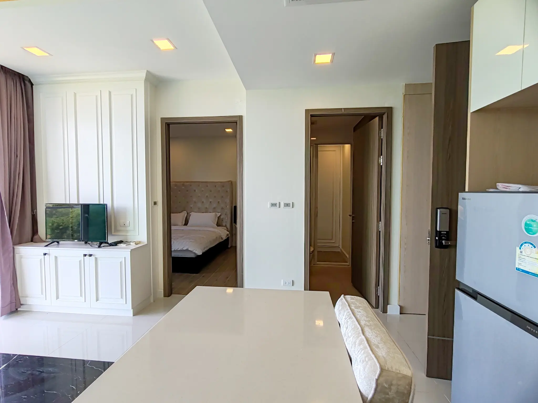 Beachfront 1-Bedroom Condo for Sale at Delmare Bangsaray – Stunning Seaview, Fully Furnished