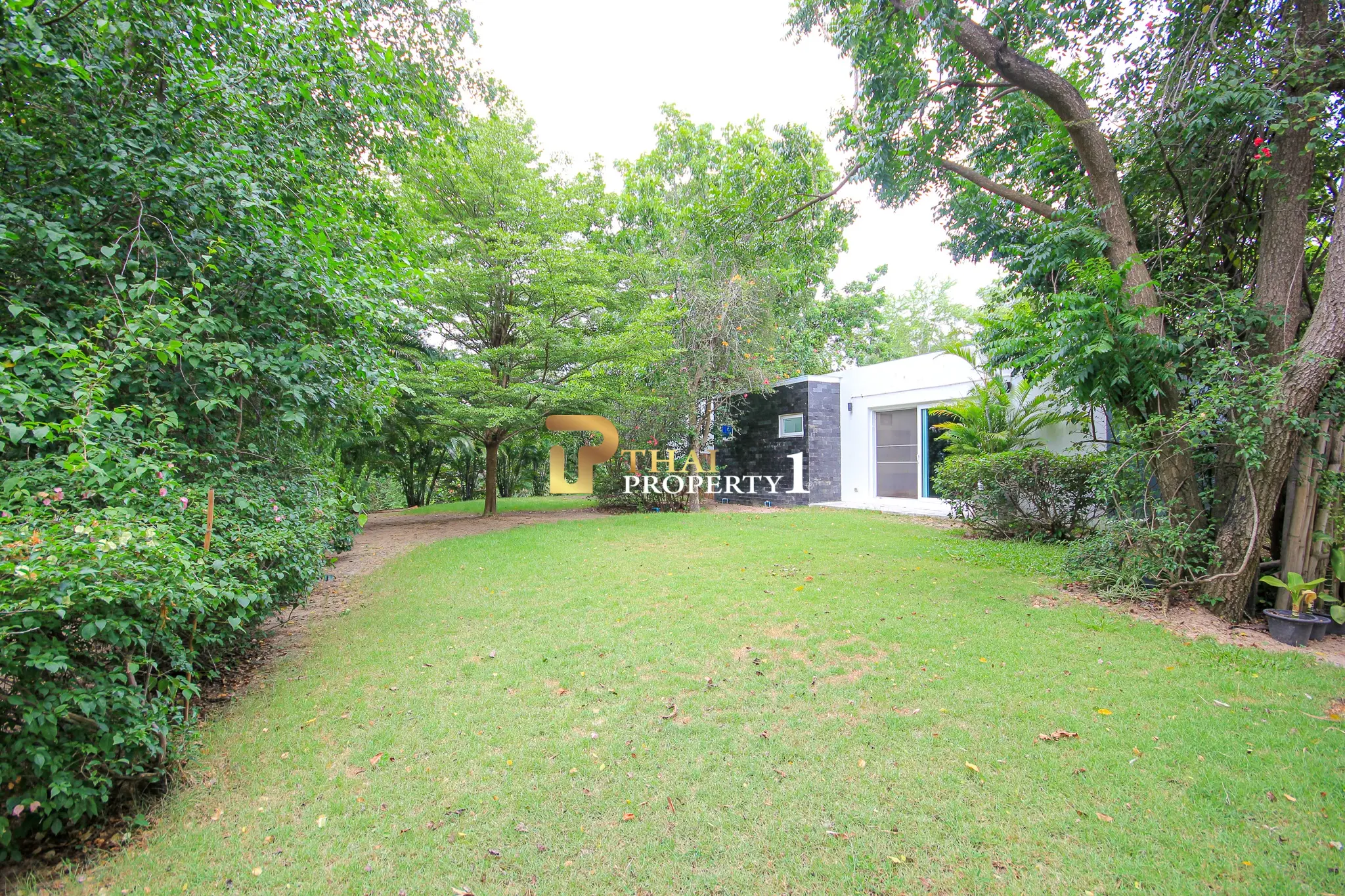 Modern Tropical Luxury: Elegant 4-Bedroom Villa On 4,056 Sq.m. Plot By Palm Hills Golf Cha Am