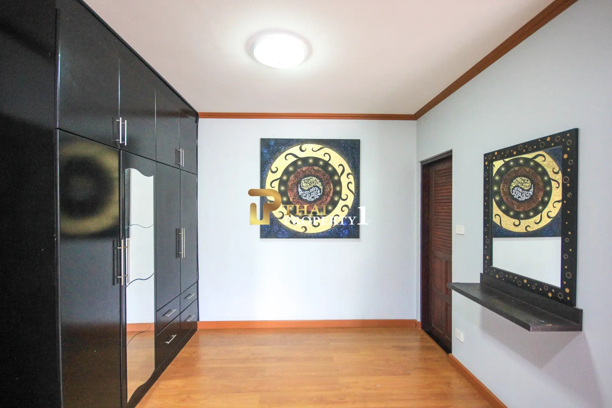 Tranquil Living in Hua Hin Soi 6 – Private Pool Villa Near City Center