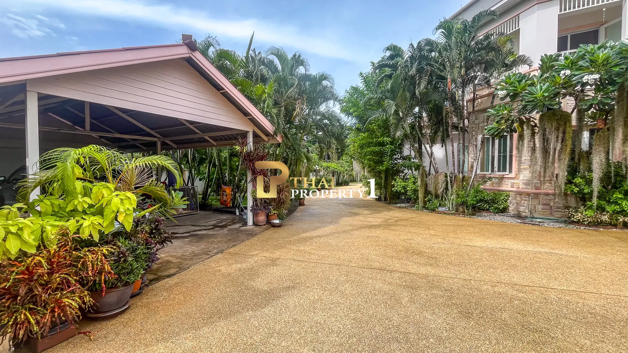 Tranquil Living in Hua Hin Soi 6 – Private Pool Villa Near City Center