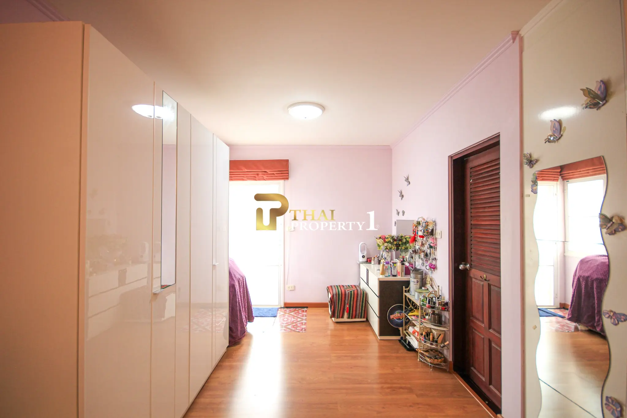 Tranquil Living in Hua Hin Soi 6 – Private Pool Villa Near City Center