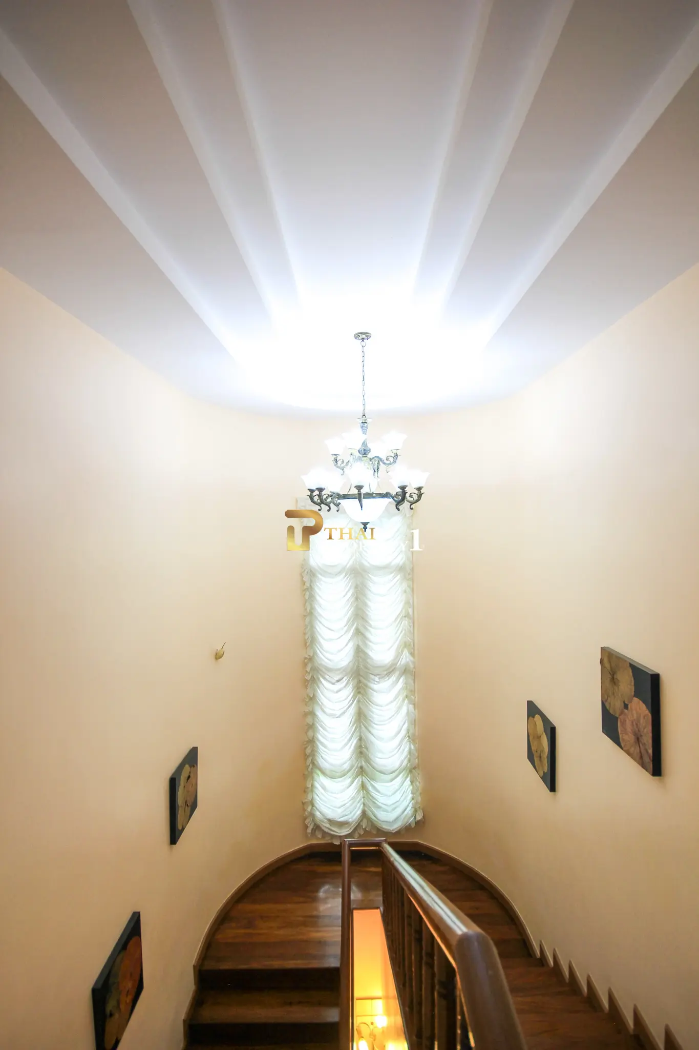 Tranquil Living in Hua Hin Soi 6 – Private Pool Villa Near City Center