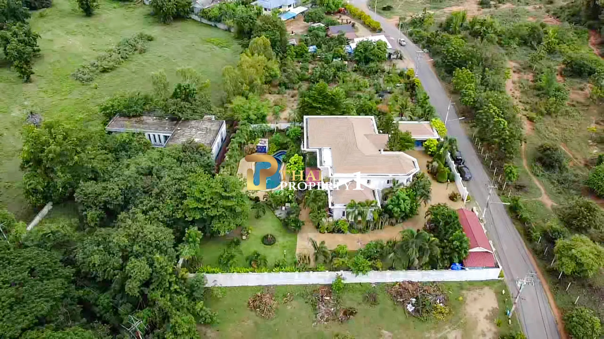 Tranquil Living in Hua Hin Soi 6 – Private Pool Villa Near City Center