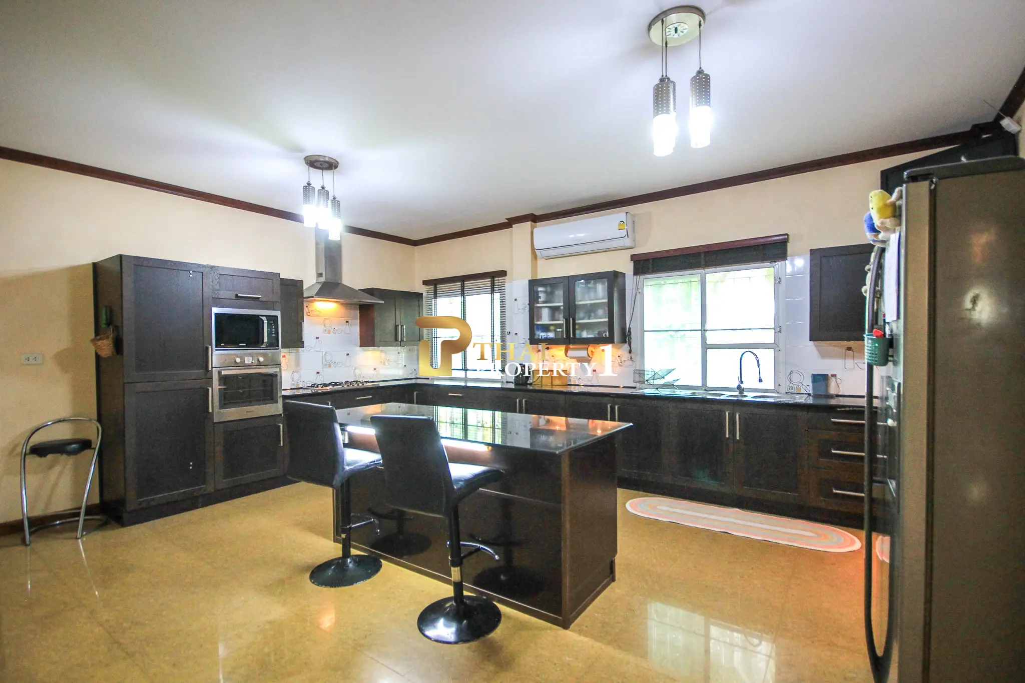 Tranquil Living in Hua Hin Soi 6 – Private Pool Villa Near City Center