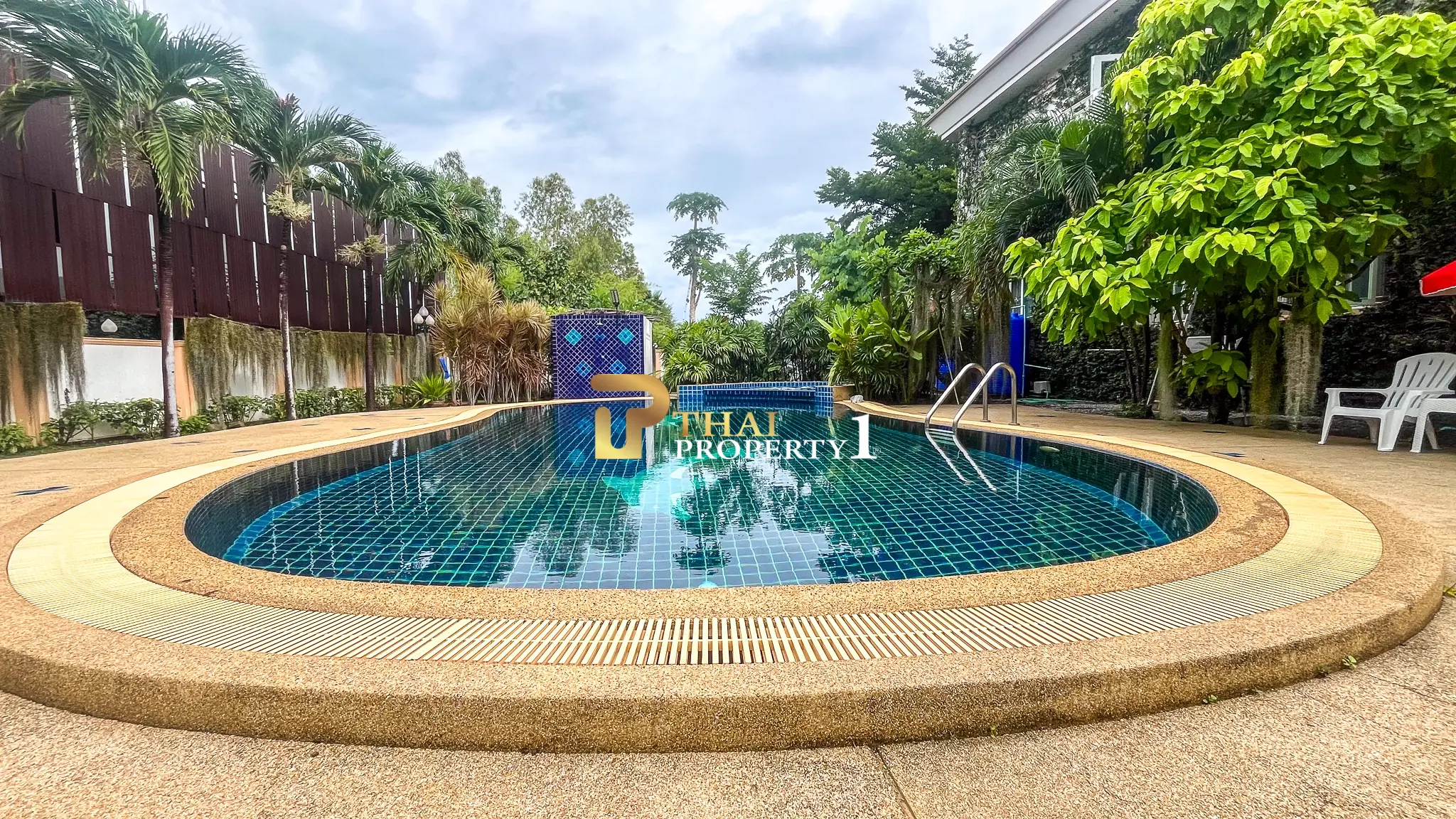 Tranquil Living in Hua Hin Soi 6 – Private Pool Villa Near City Center